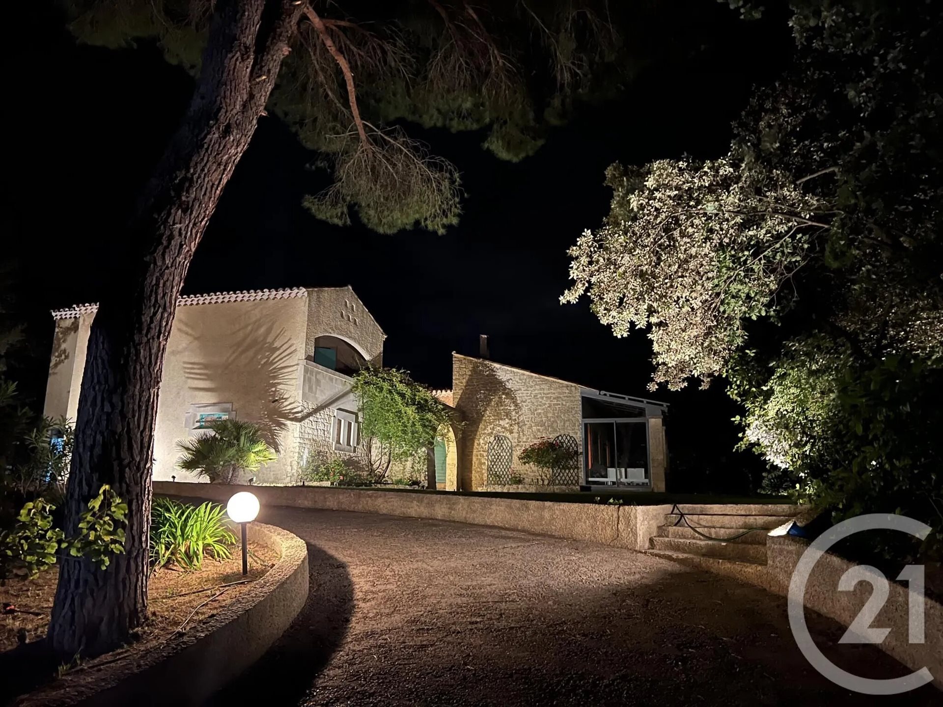 Maison à vendre, 265m², Uzès