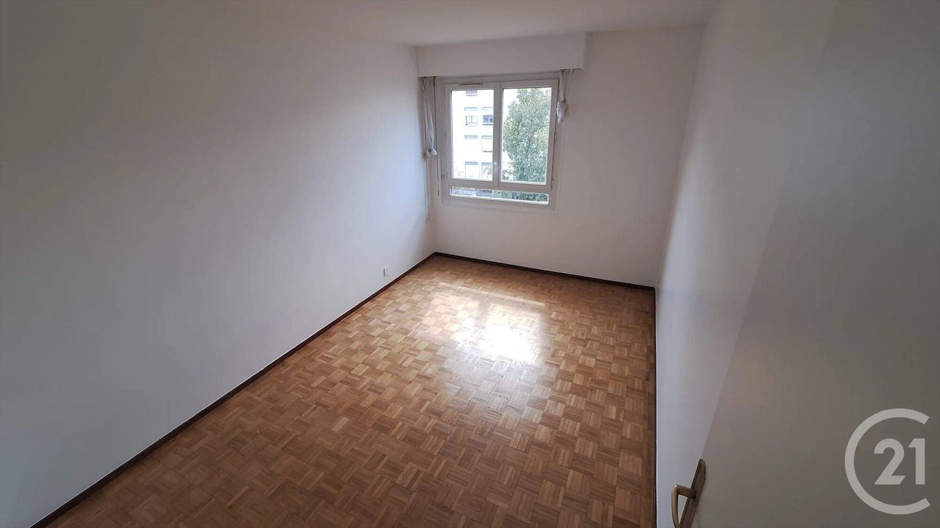 Appartement à louer, 81m², Massy