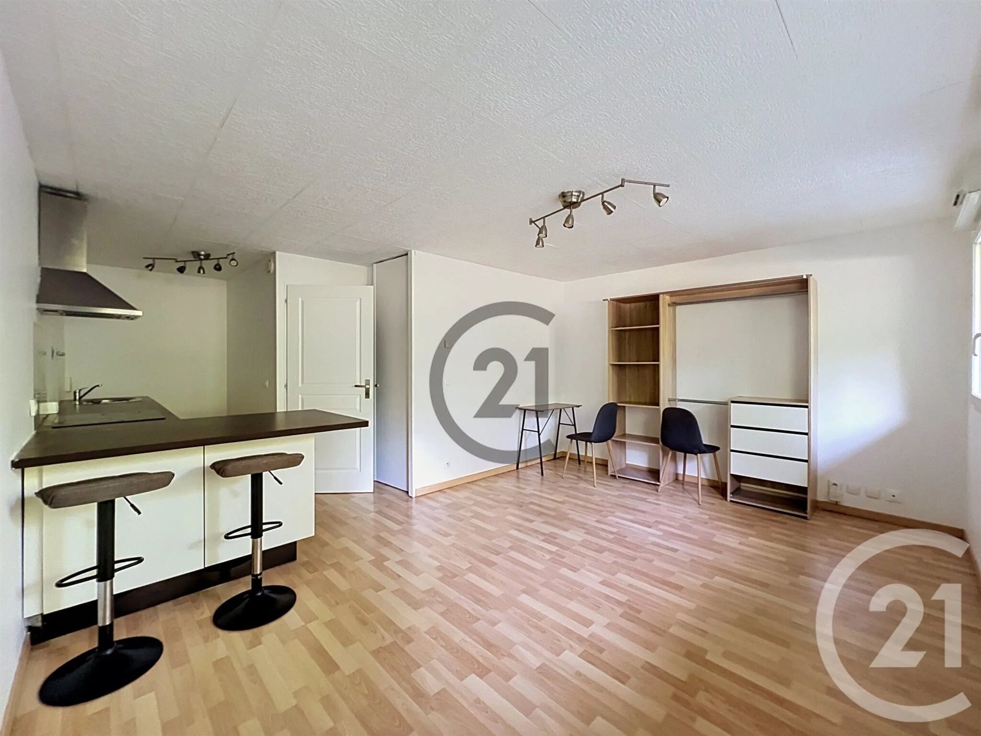 Appartement à louer, 30m², Savigny-le-Temple