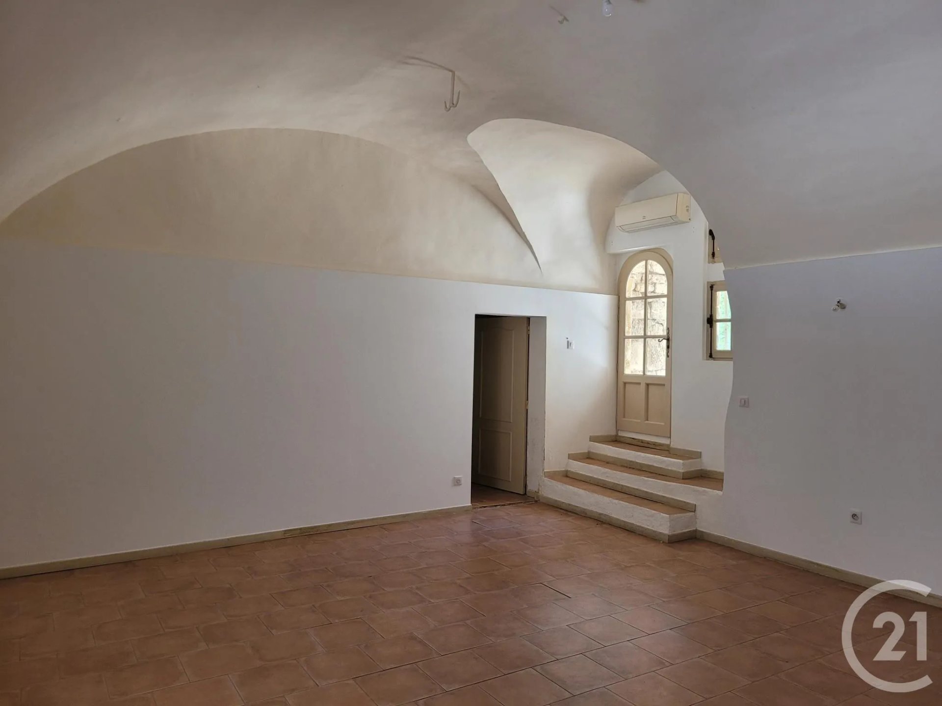 Appartement à louer, 81m², Montpezat