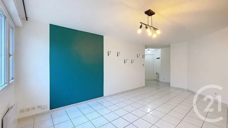 Appartement à louer, 57m², Saint-Estève