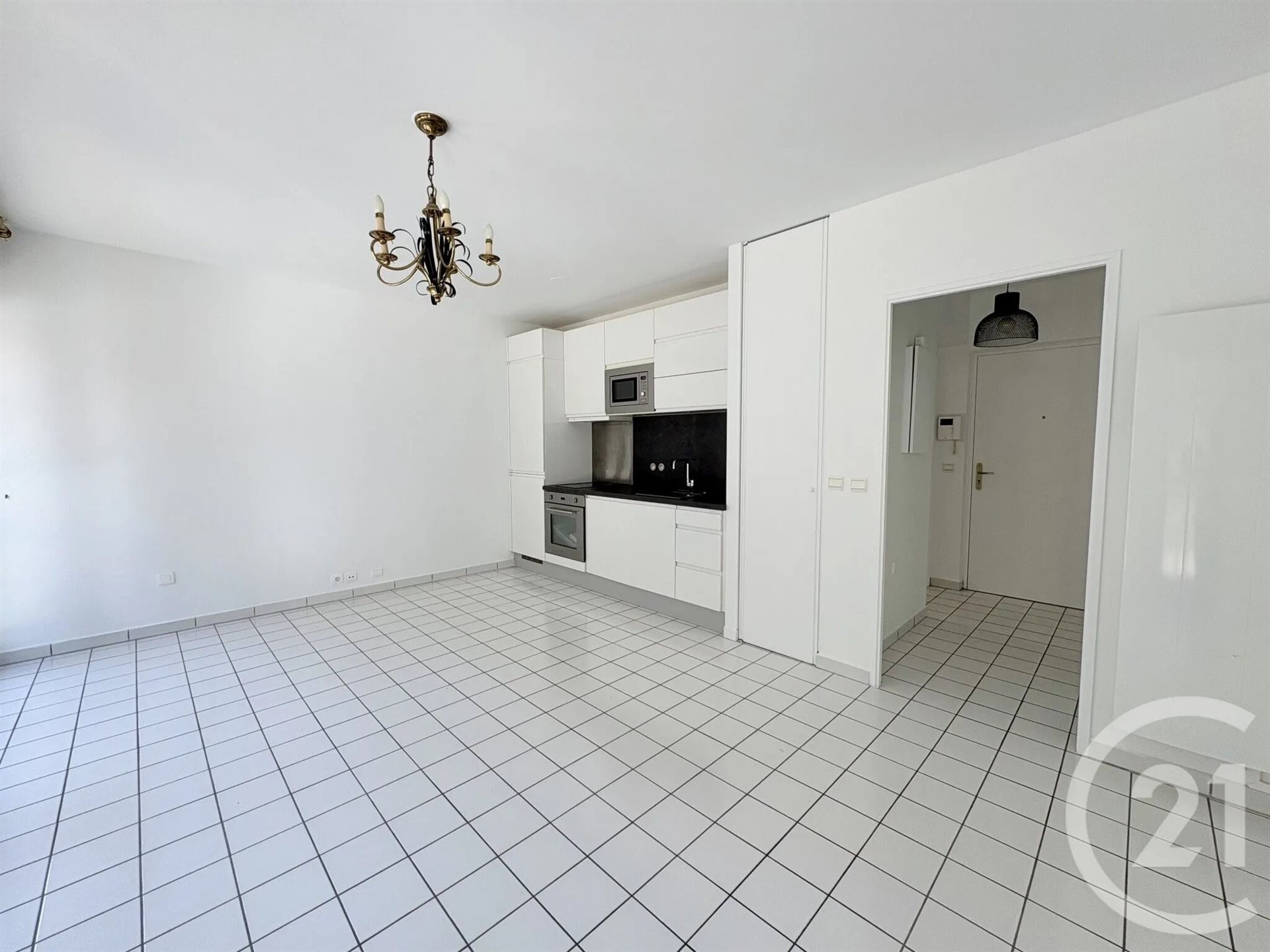 Appartement à louer, 30m², Suresnes