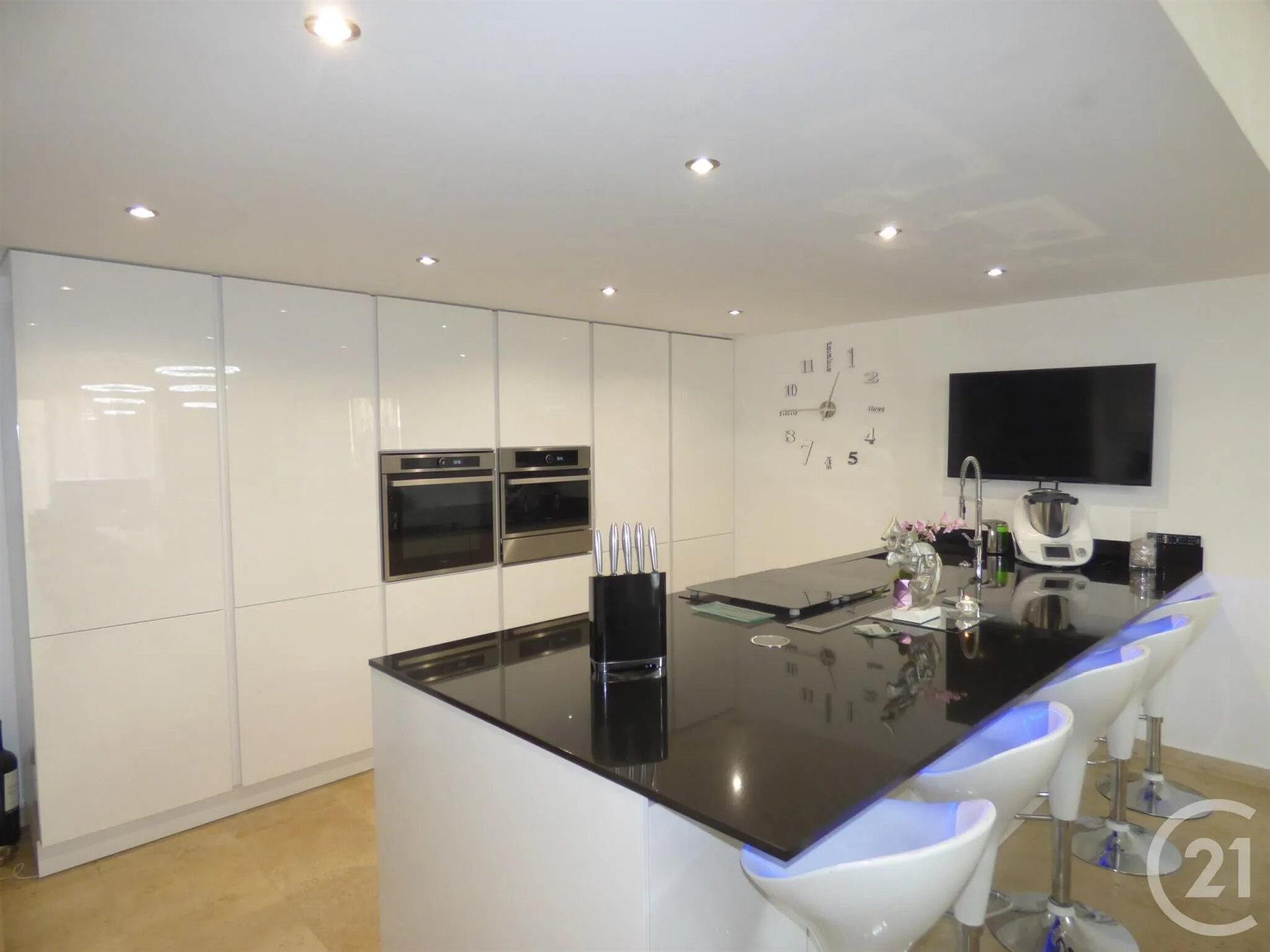 Maison à vendre, 226m², Saint-Maximin-la-Sainte-Baume