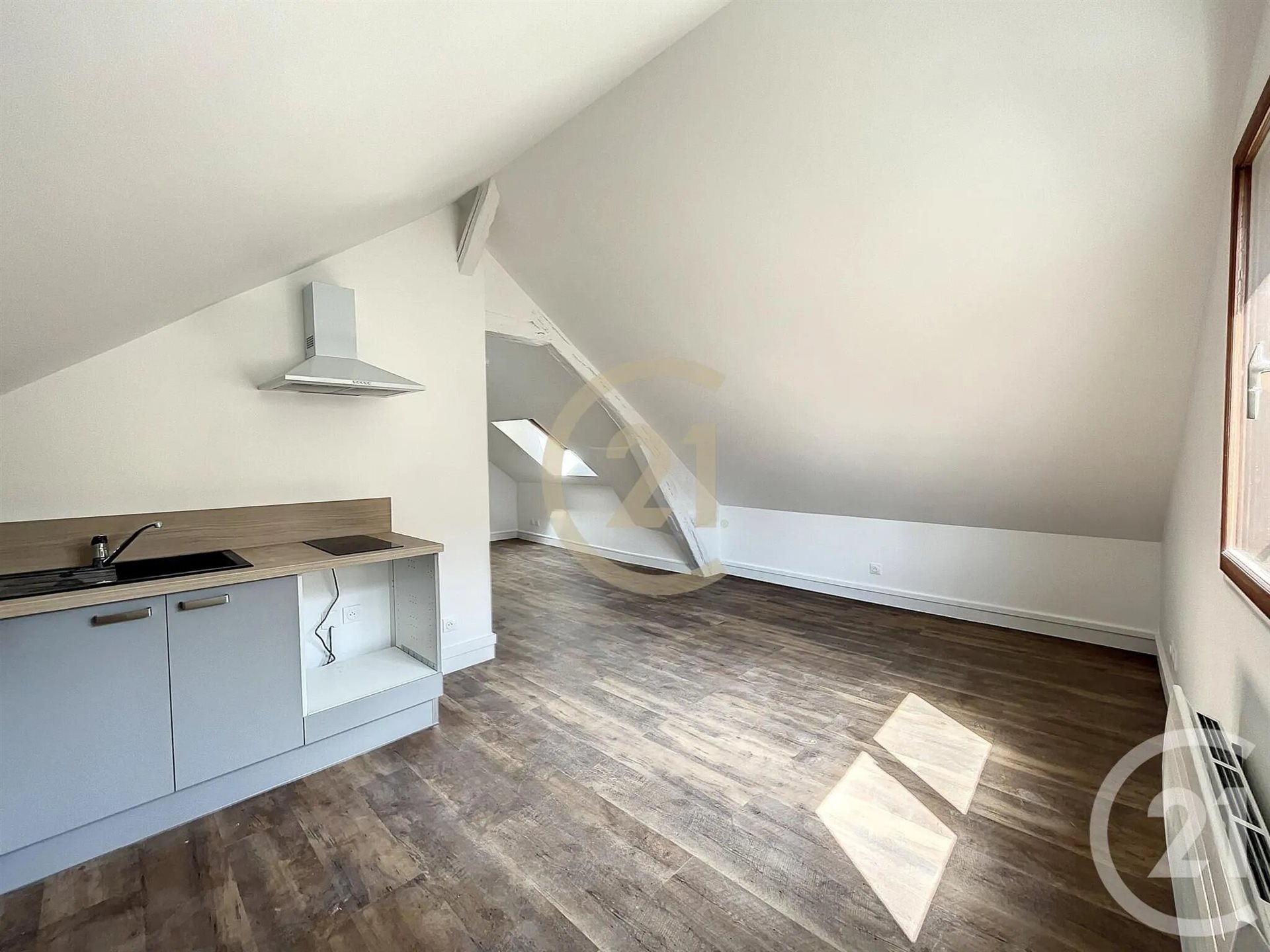 Appartement à louer, 18m², Montereau-Fault-Yonne