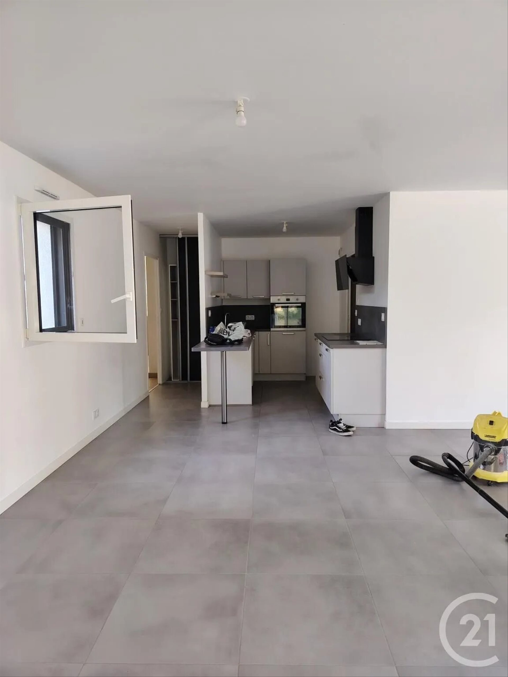 Maison à louer, 117m², Theix