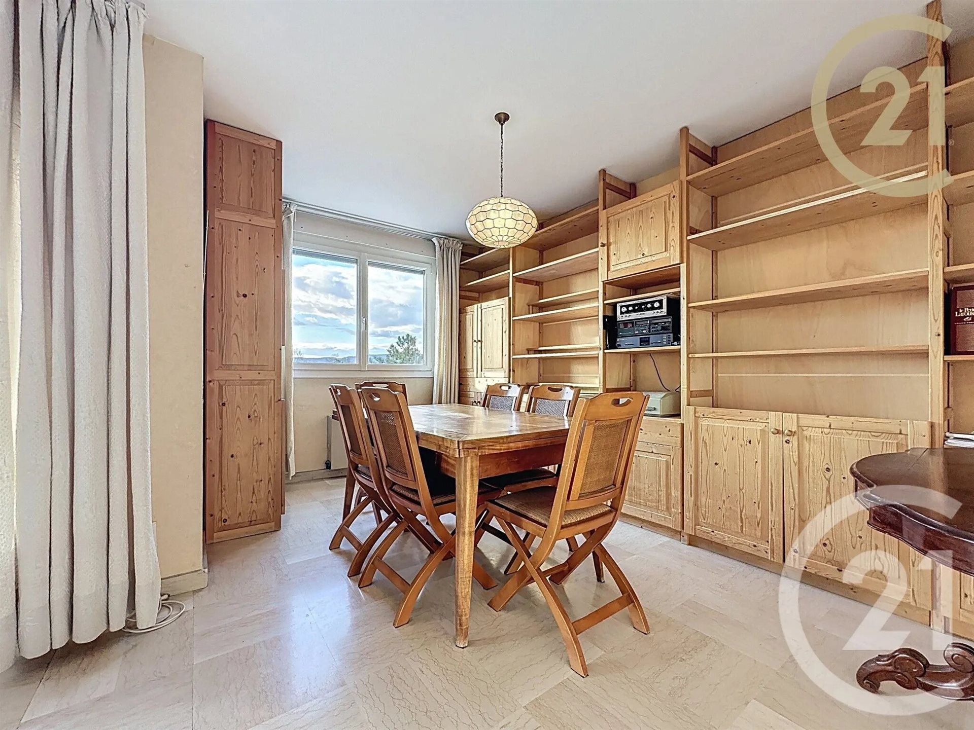 Appartement à vendre, 111m², Montélimar