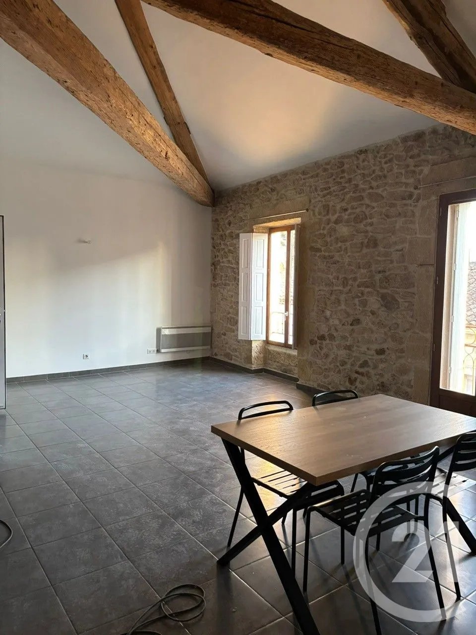Appartement à louer, 75m², Sommières