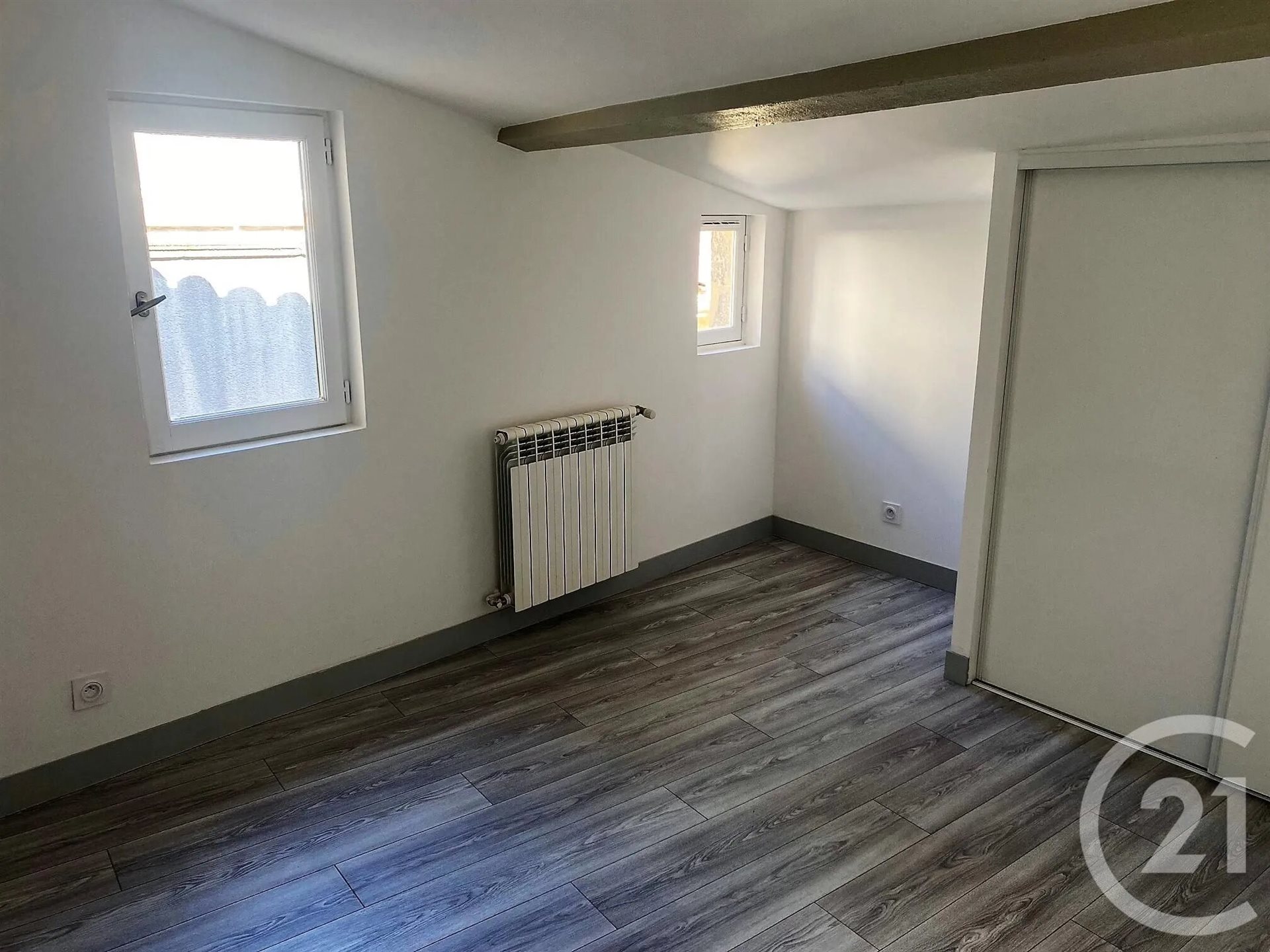 Appartement à louer, 81m², Sommières