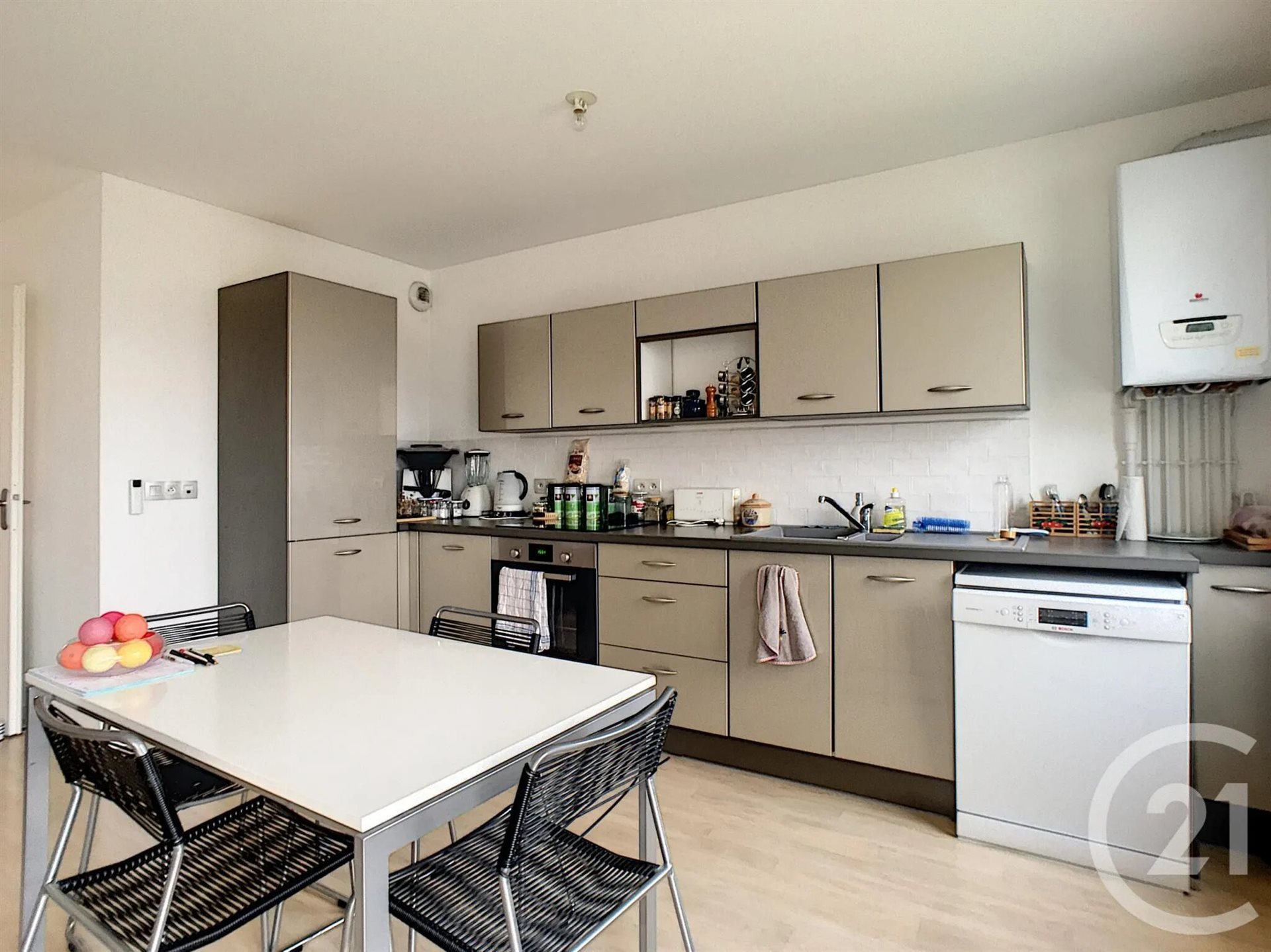 Appartement à louer, 67m², Compiègne