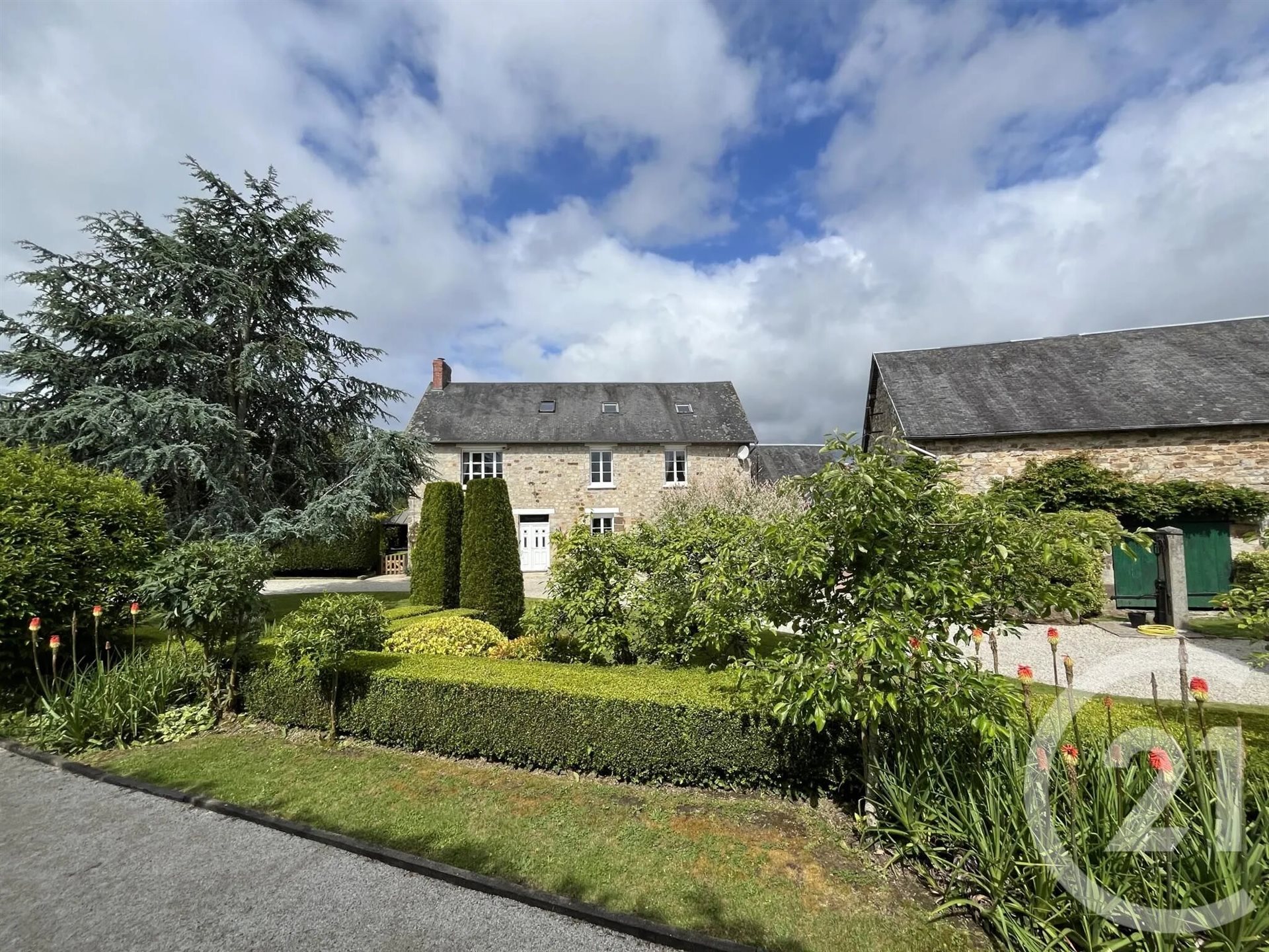 Maison à vendre, 261m², Barenton