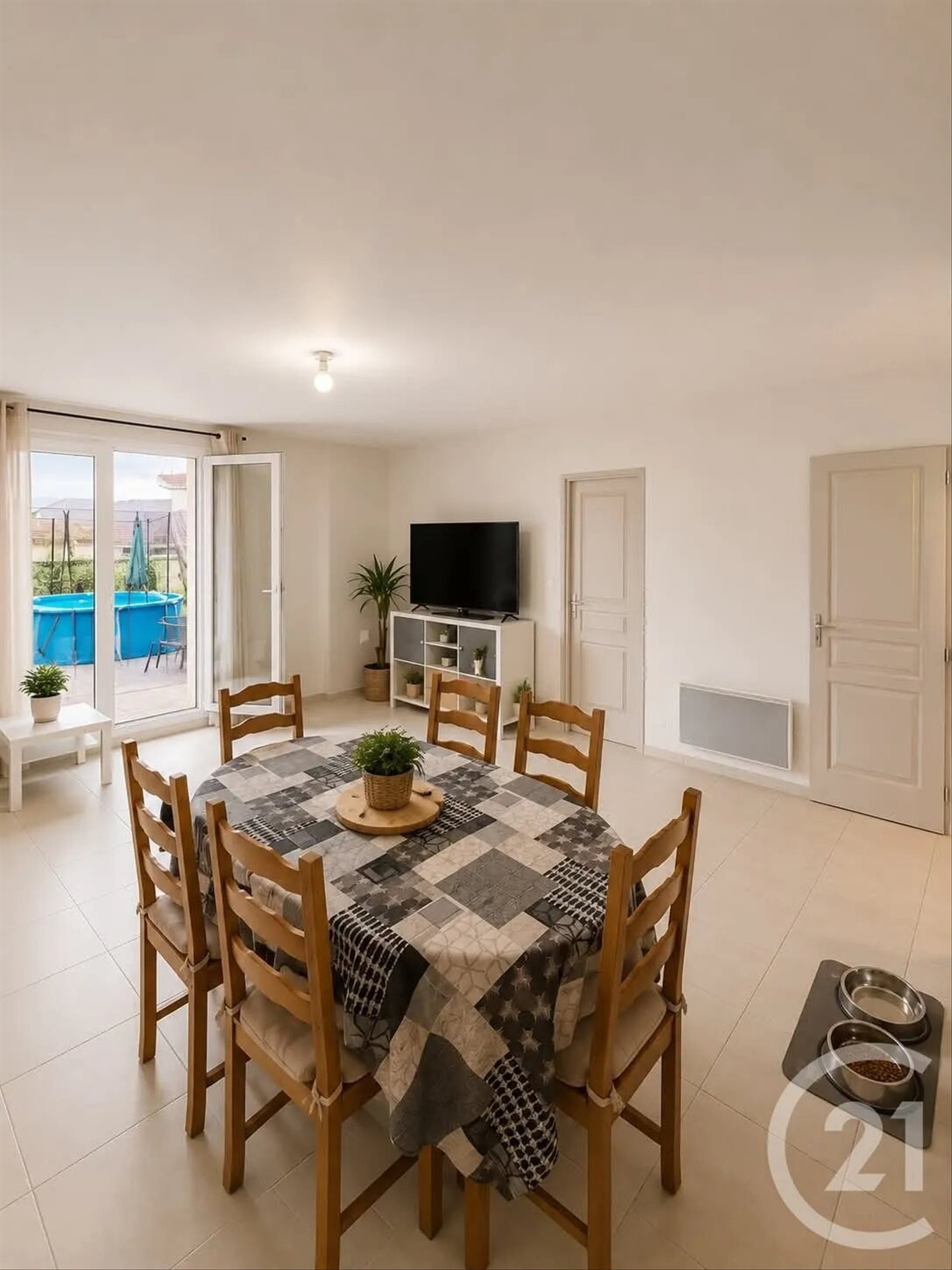 Appartement à louer, 80m², Vercel-Villedieu-le-Camp