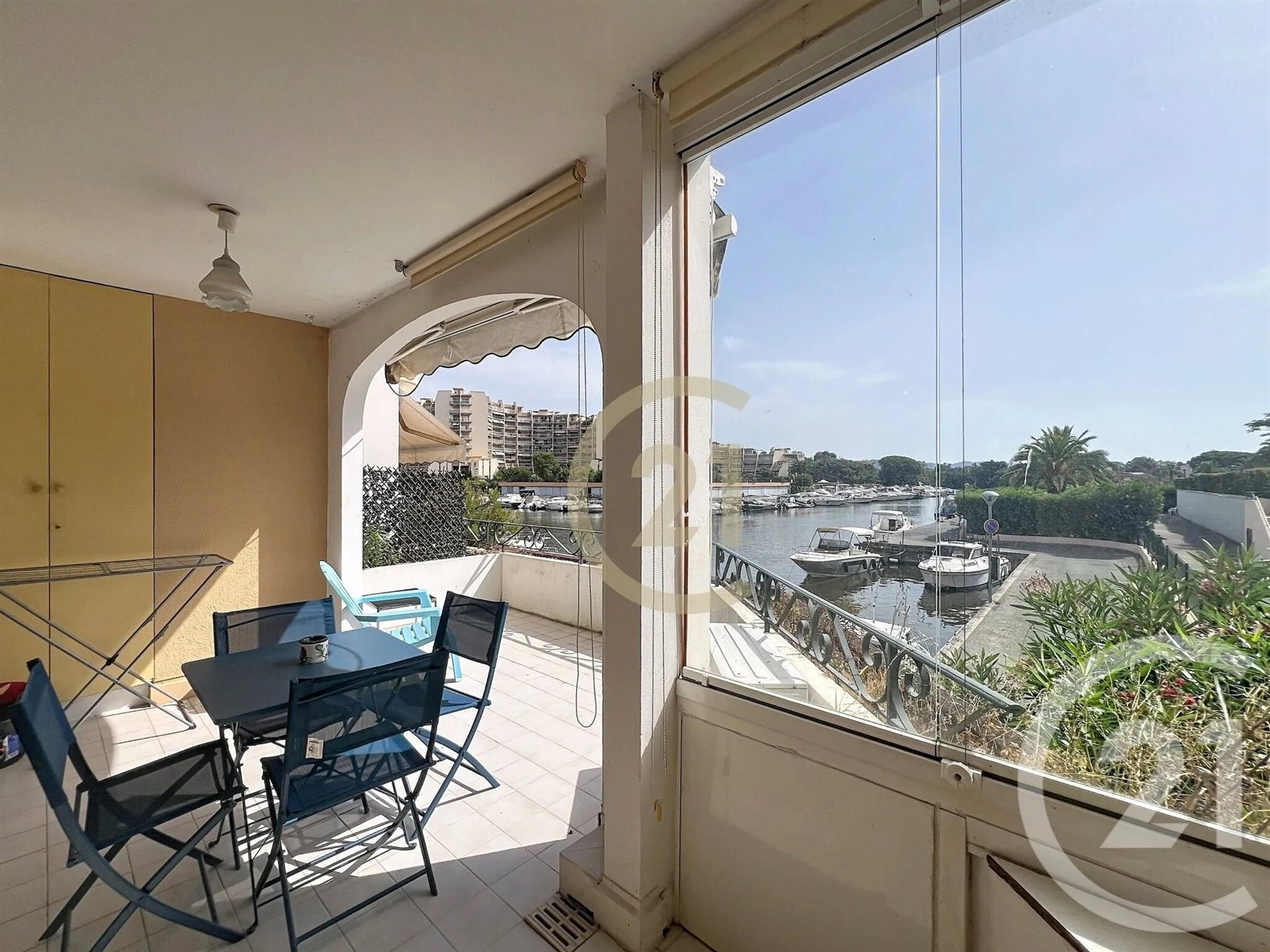 Appartement à louer, 34m², Mandelieu-la-Napoule