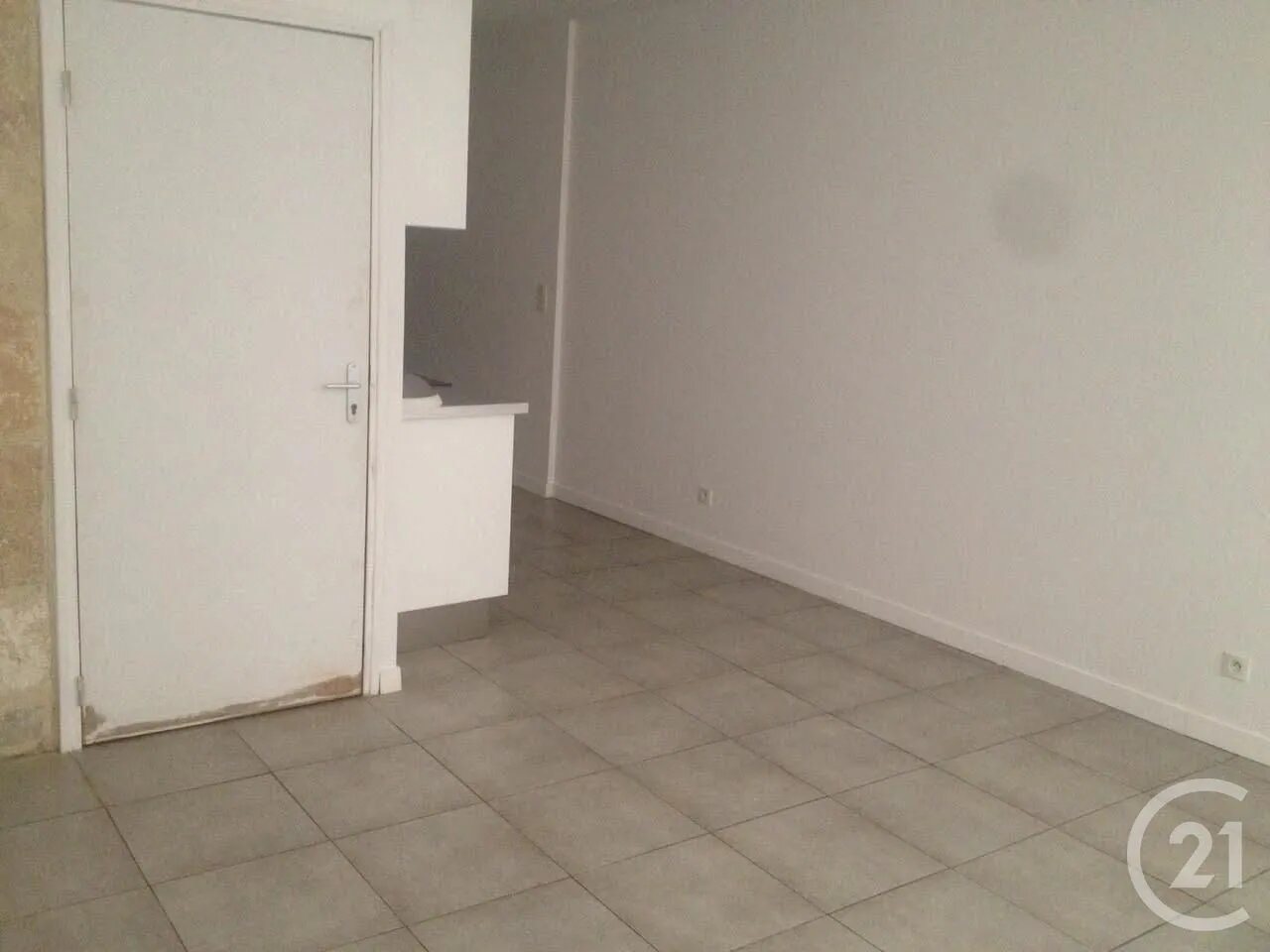 Appartement à louer, 42m², Sommières