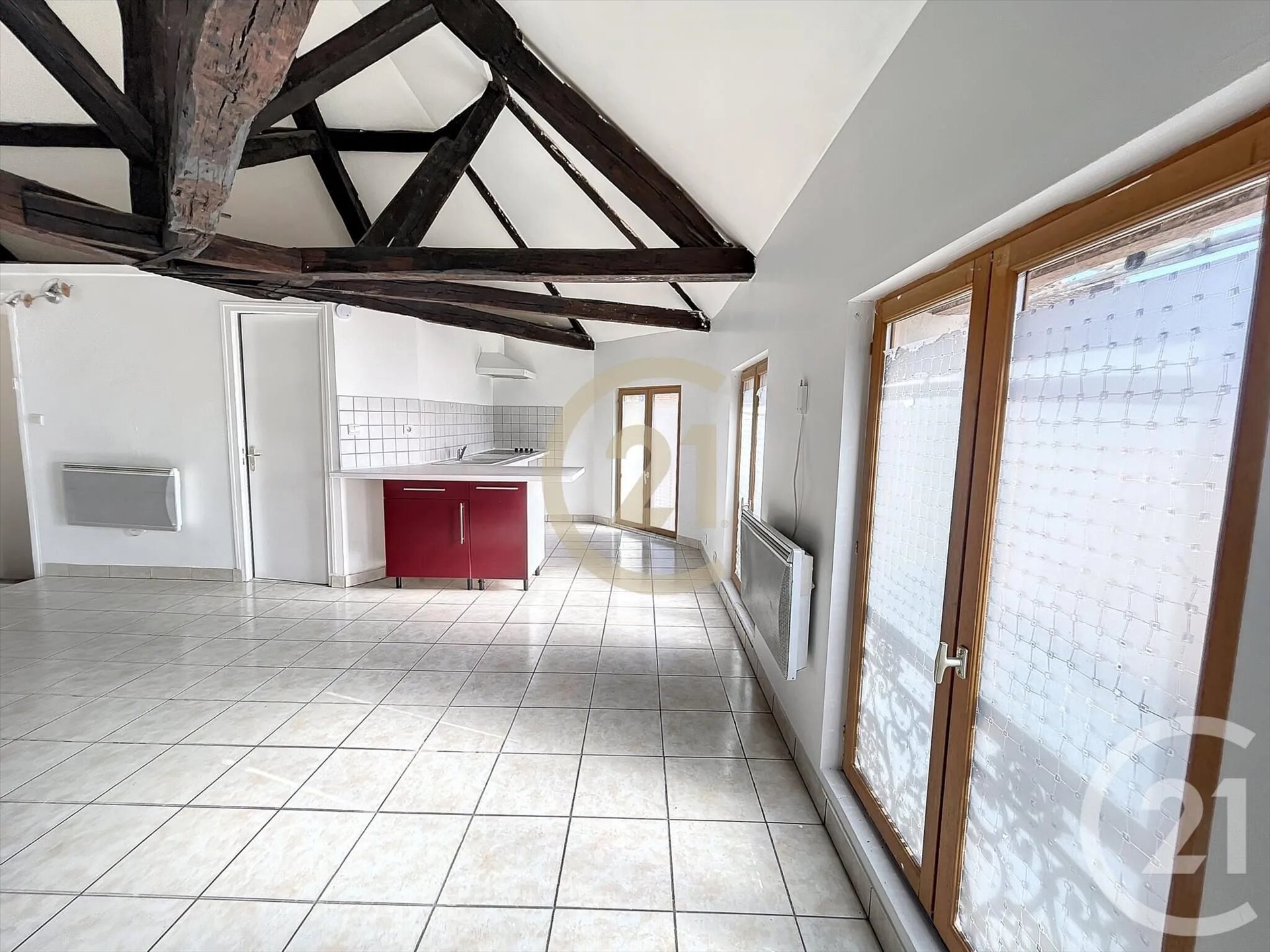 Appartement à louer, 67m², Villeneuve-sur-Yonne