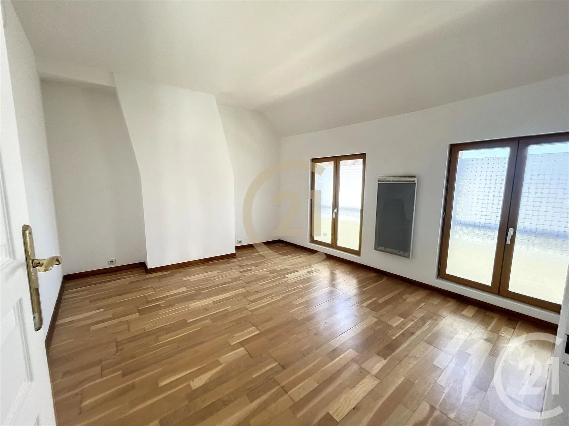 Appartement à louer, 67m², Villeneuve-sur-Yonne