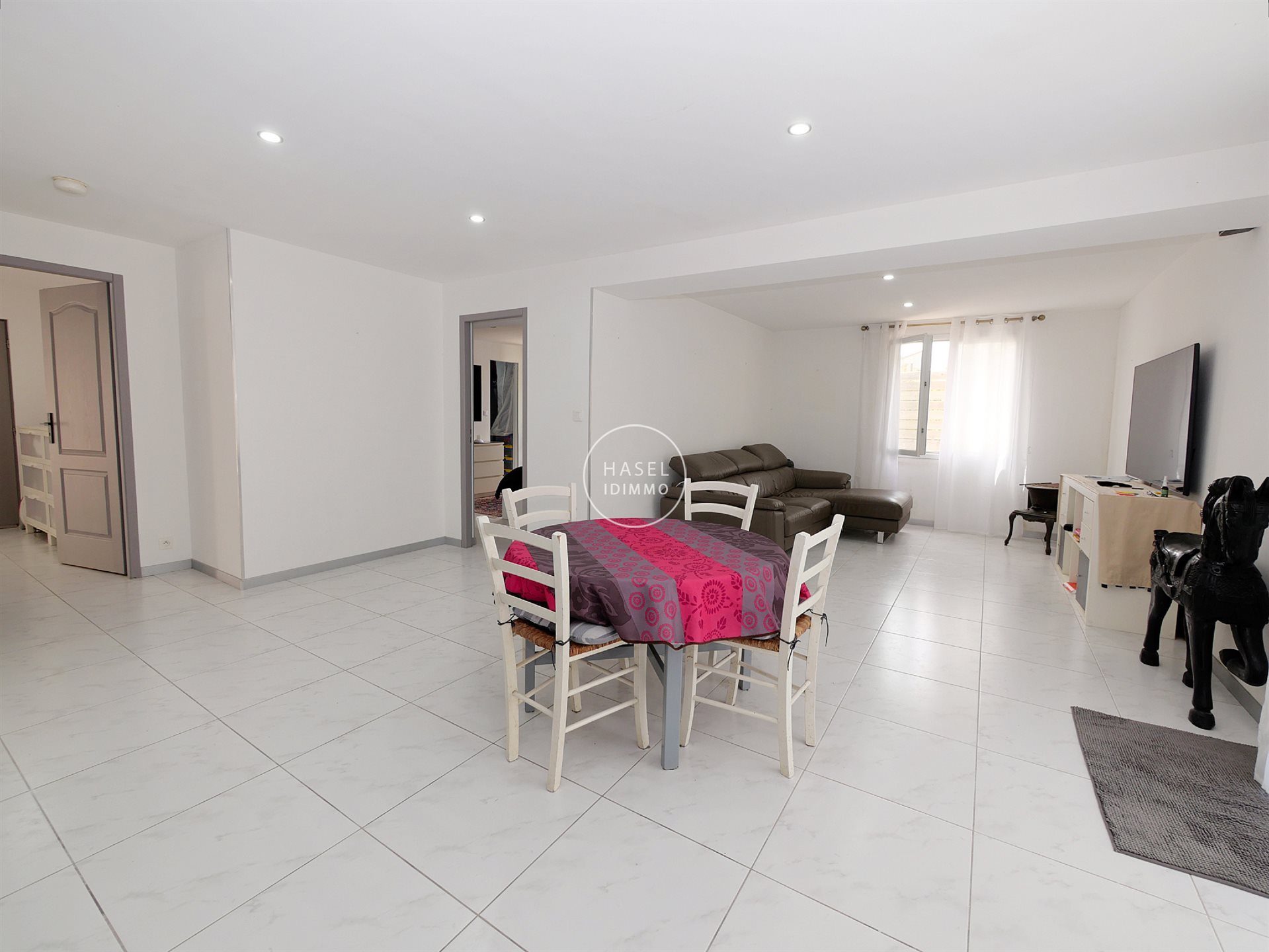 Appartement à vendre, 97m², Mèze