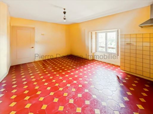 Appartement 3 pièces 80 m² · à Chamelet · 80 m² · 129 000 €