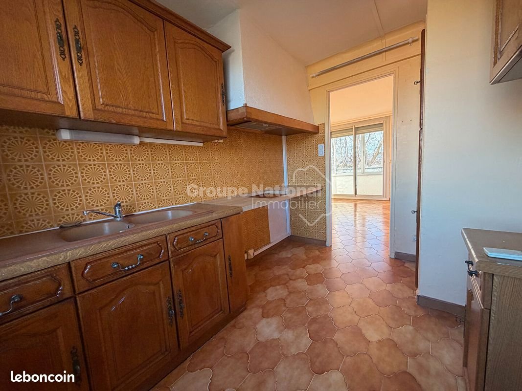 Appartement à louer, 53m², Miramas