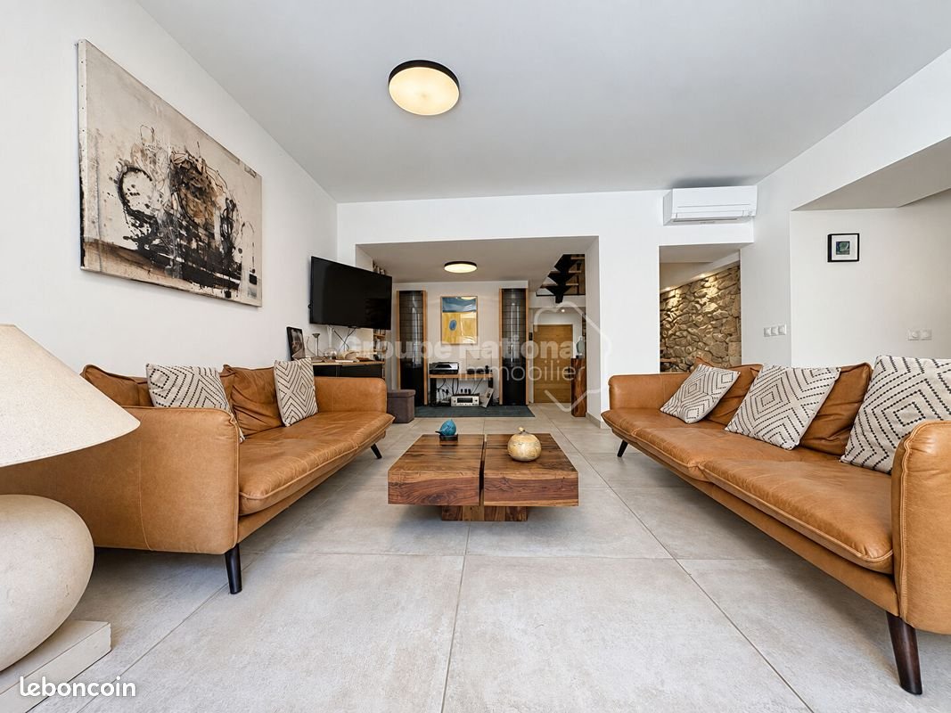 Maison à vendre, 215m², Grans