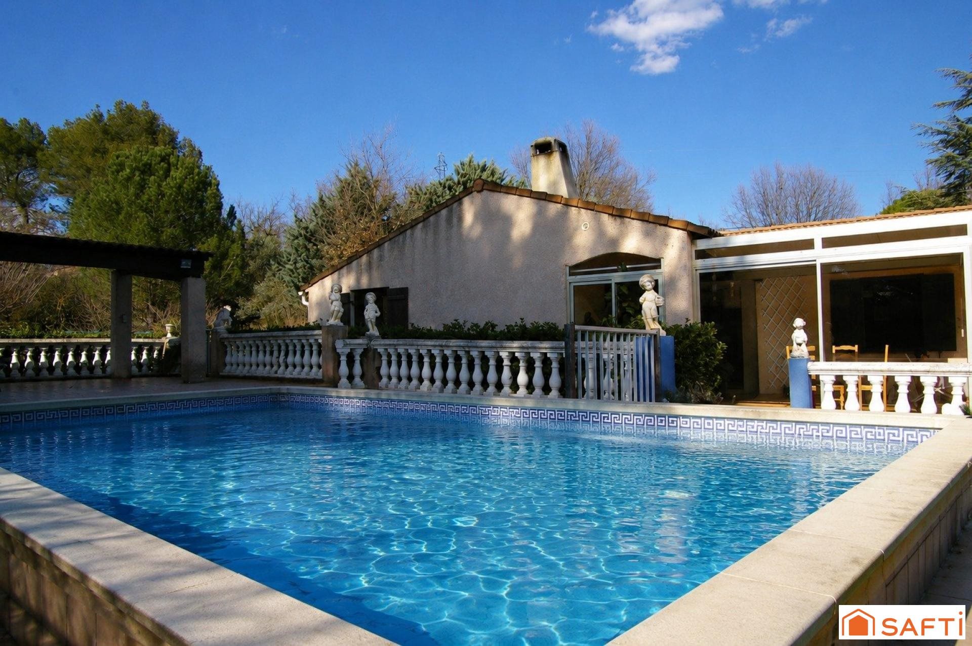 Maison à vendre, 139m², Saint-Maximin-la-Sainte-Baume