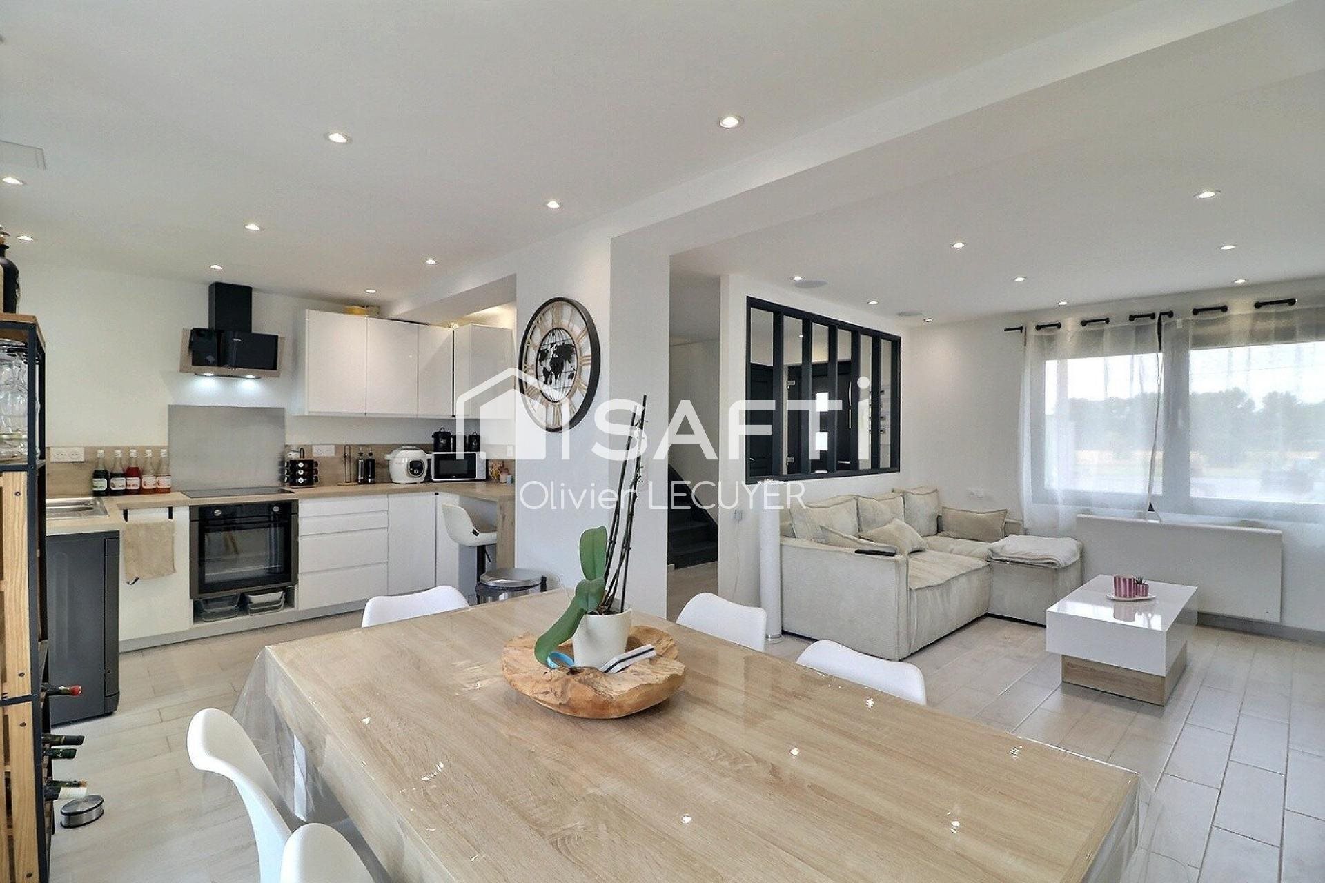 Maison à vendre, 112m², Solesmes