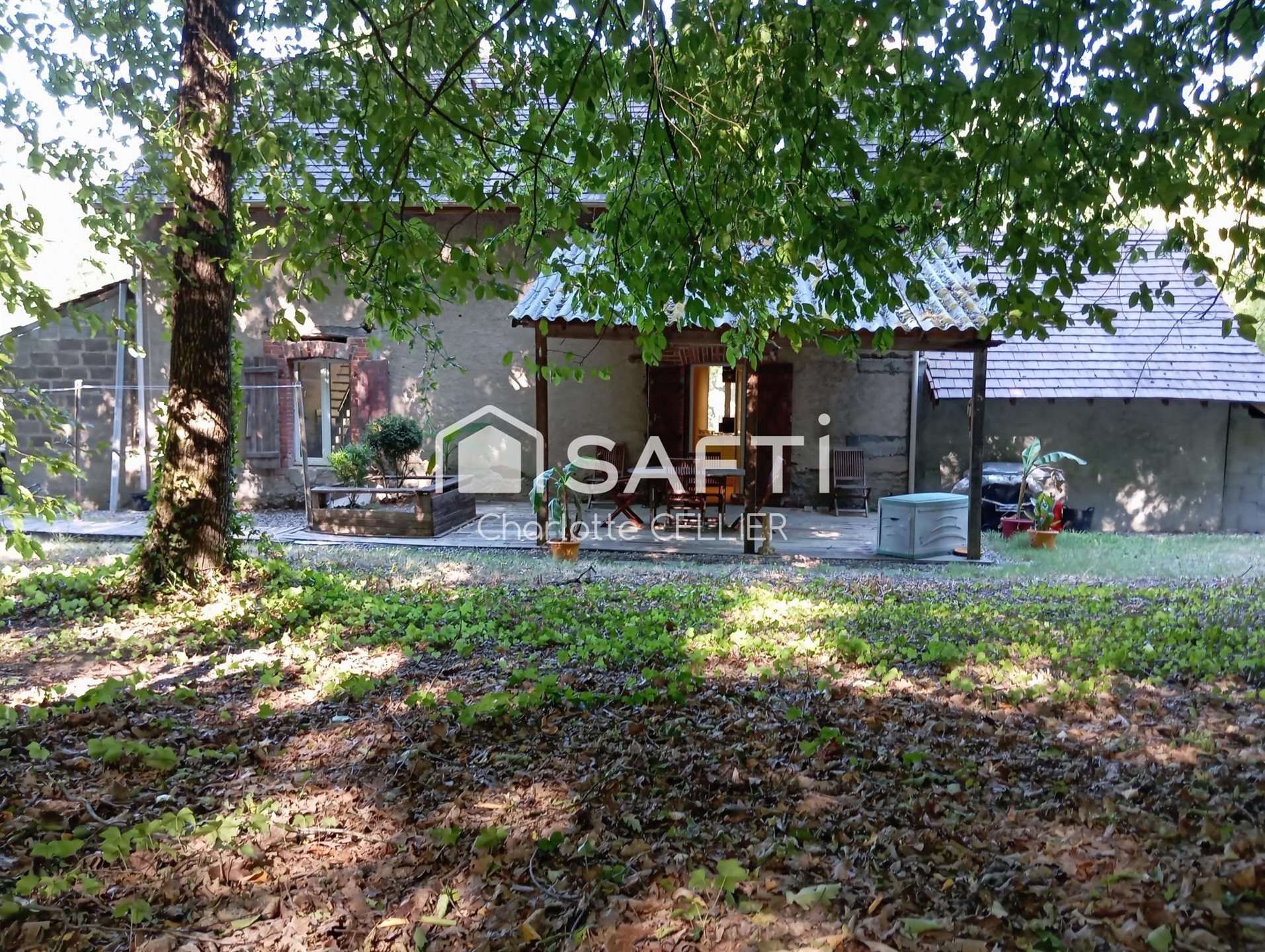 Maison à vendre, 164m², Saint-Priest-Bramefant