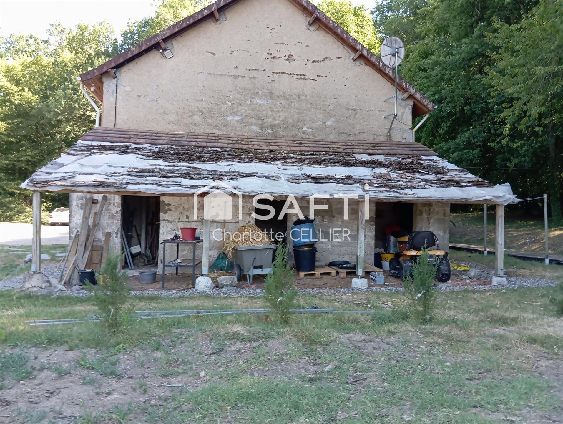Maison à vendre, 164m², Saint-Priest-Bramefant