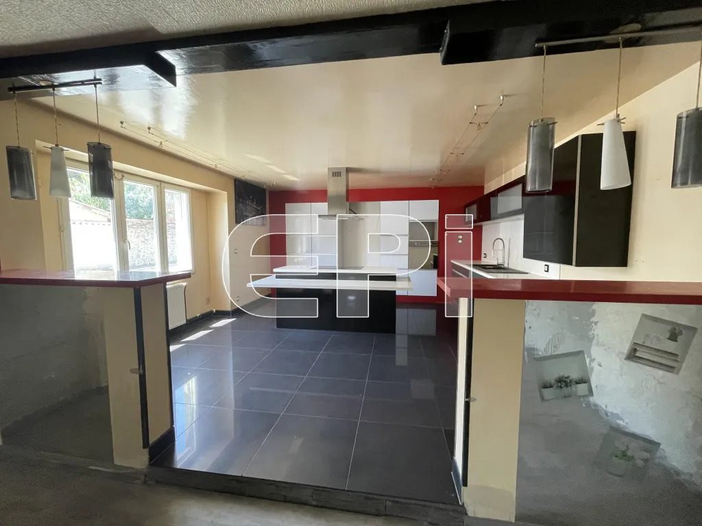 Maison à vendre, 165m², Bressuire