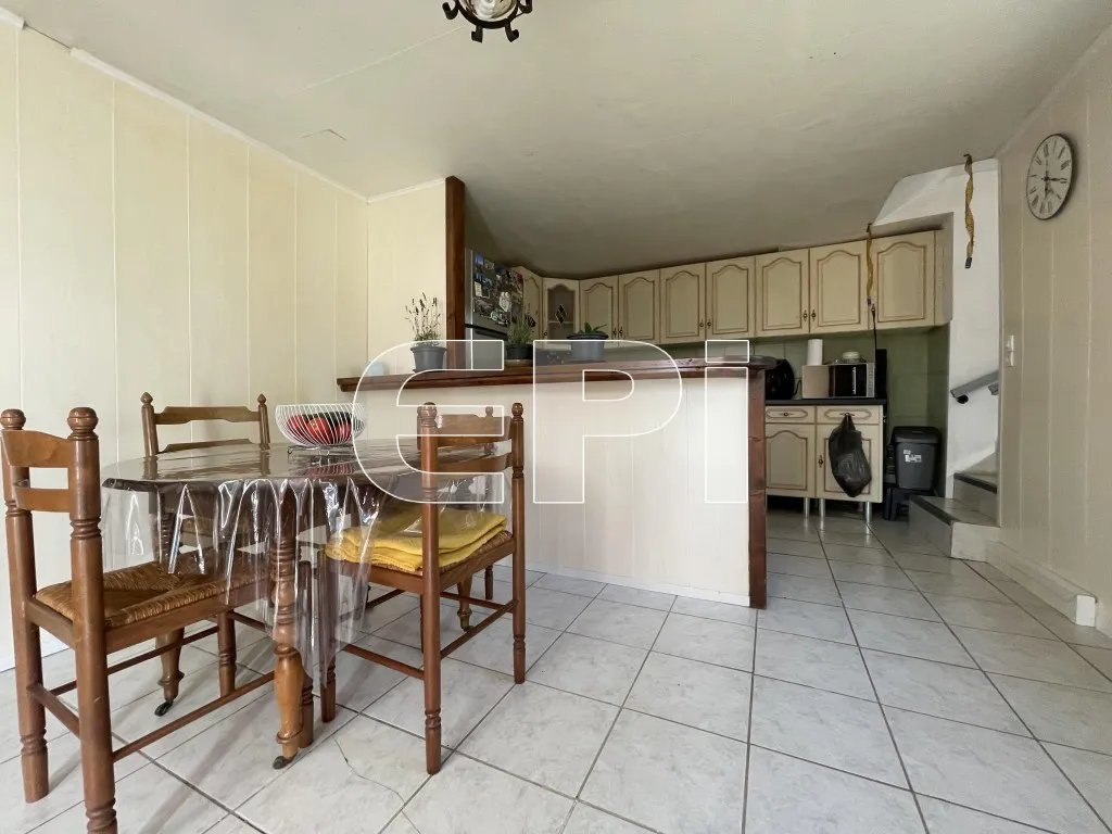 Maison à vendre, 109m², Louzy