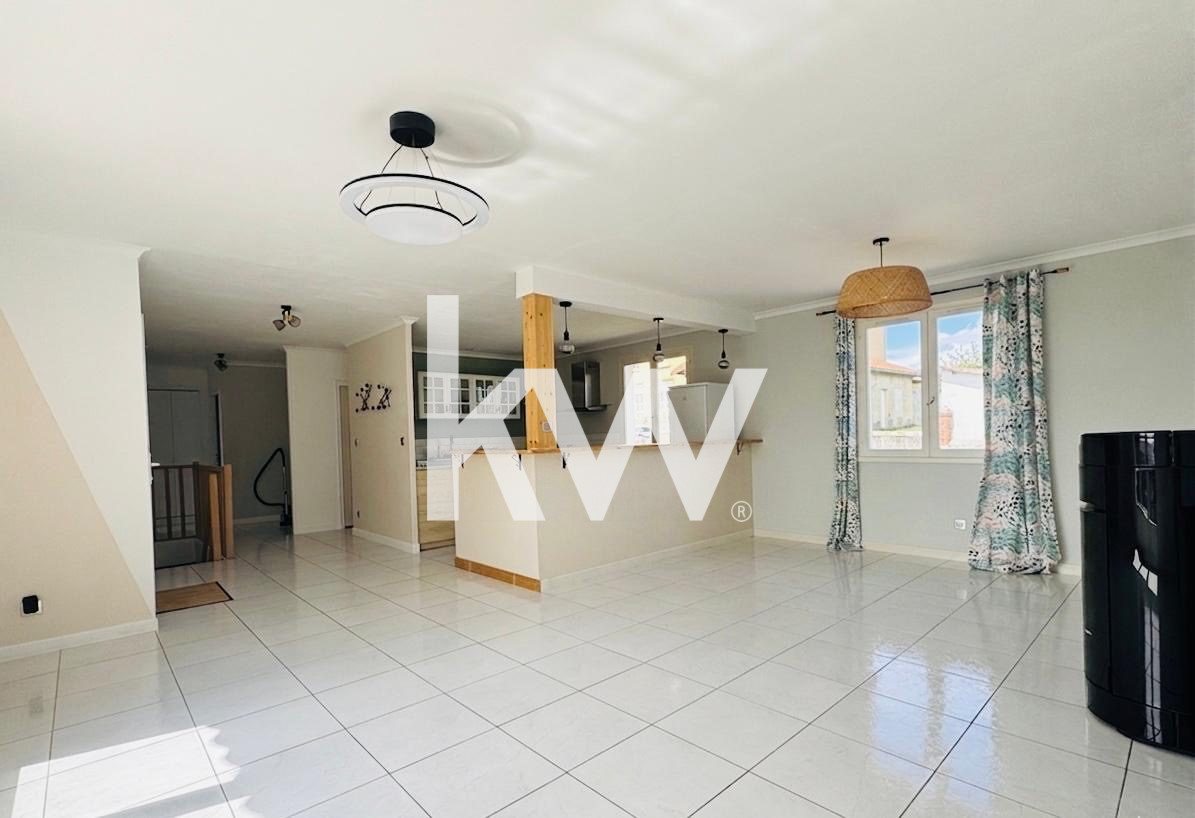 Maison à vendre, 154m², Montchal
