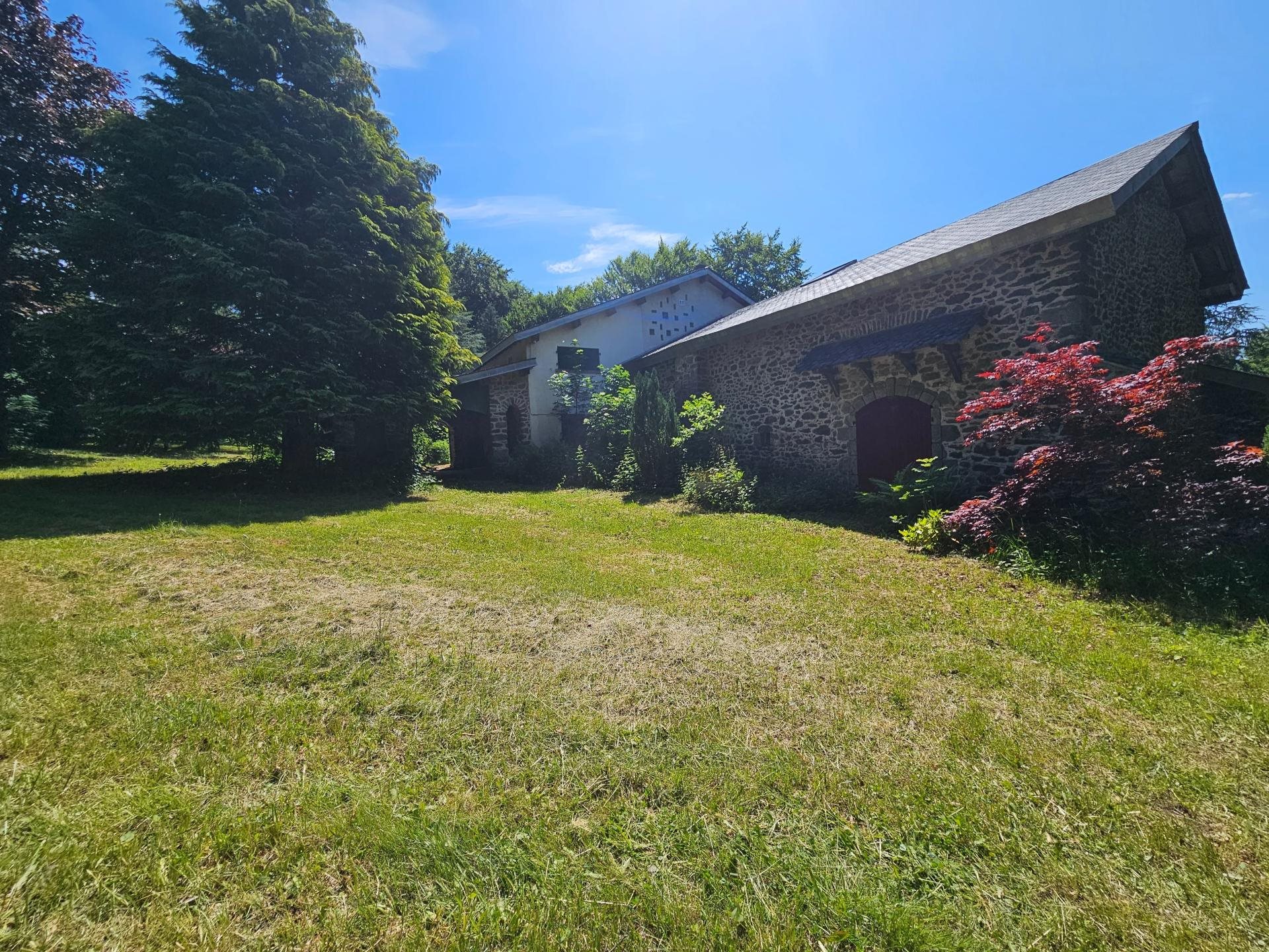 Maison à vendre, 370m², Murat-sur-Vèbre