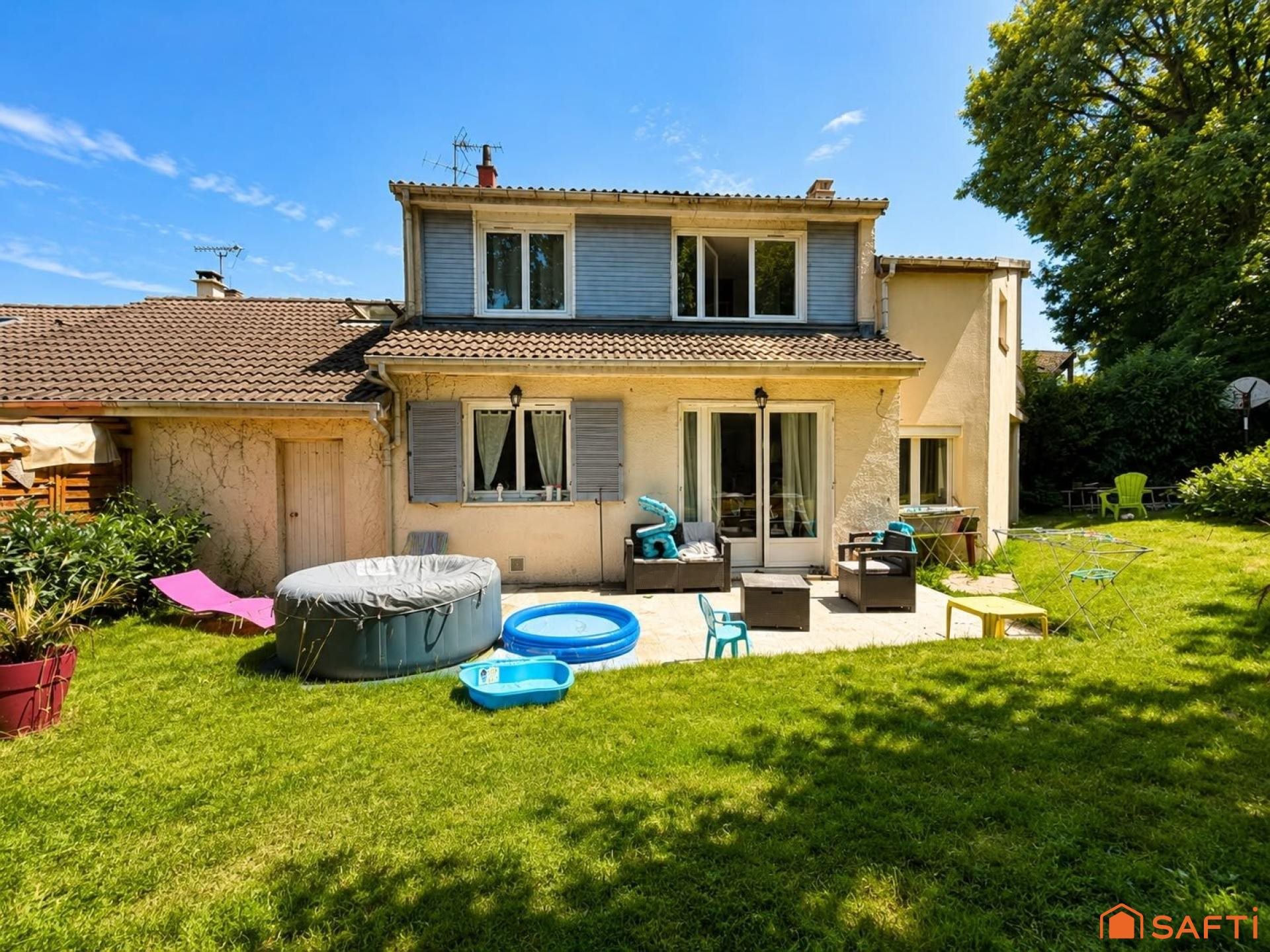 Maison à vendre, 120m², Canteleu