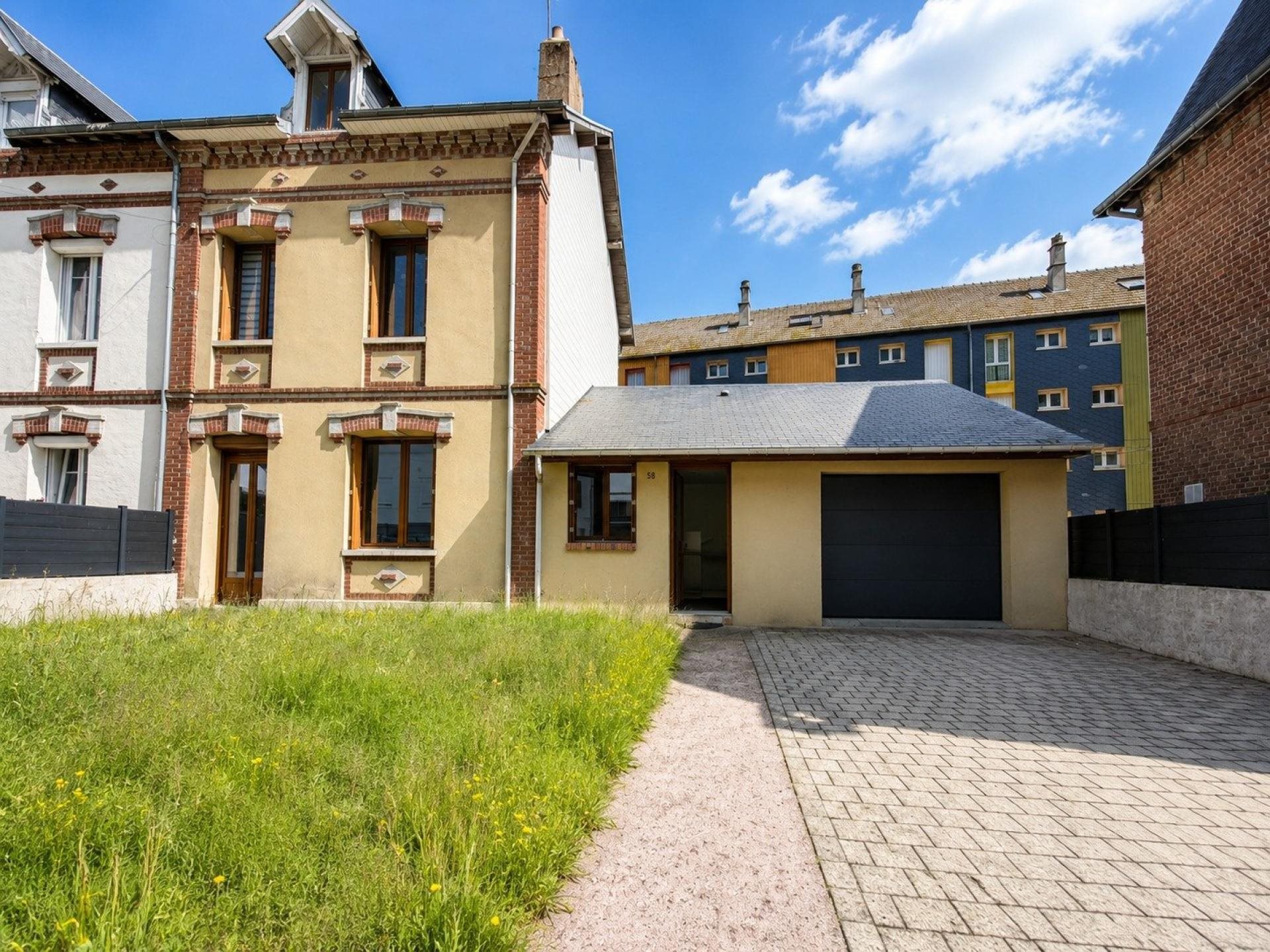 Maison à vendre, 115m², Barentin