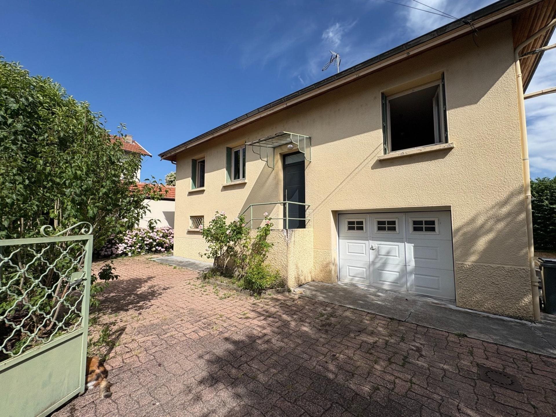 Maison à vendre, 129m², Bourg-en-Bresse