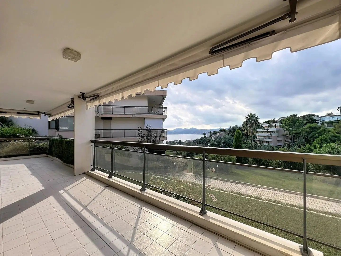 Appartement à louer, 4m², Cannes