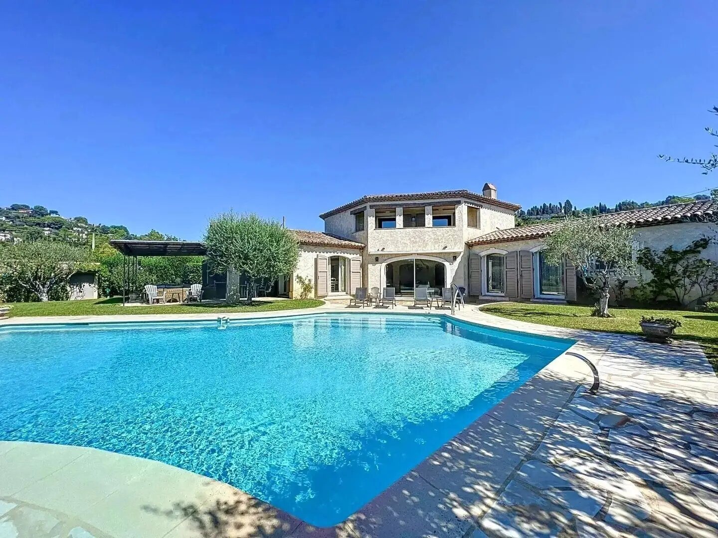 Maison à louer, 300m², Mougins