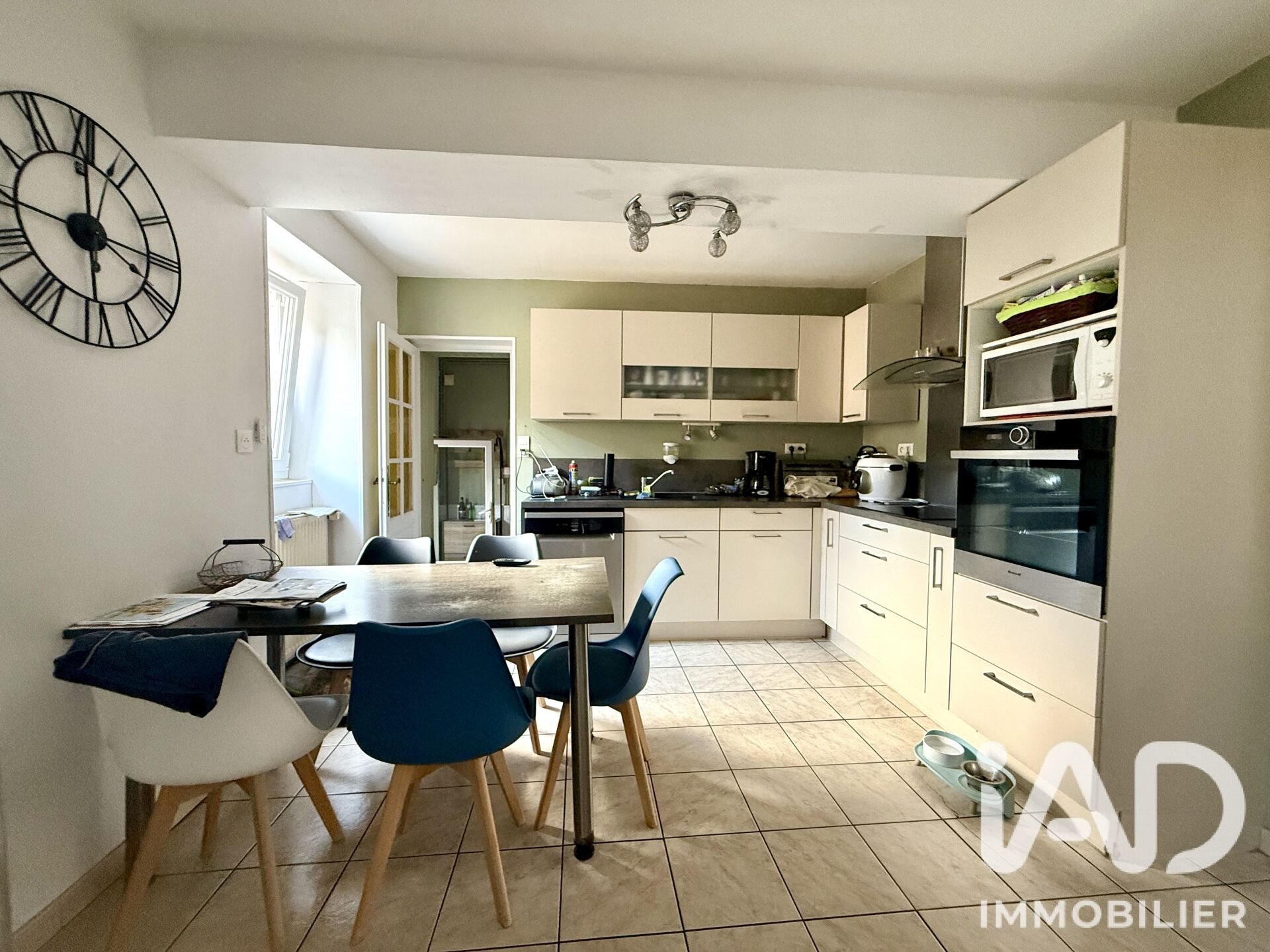 Maison à vendre, 194m², Issy-l'Evêque