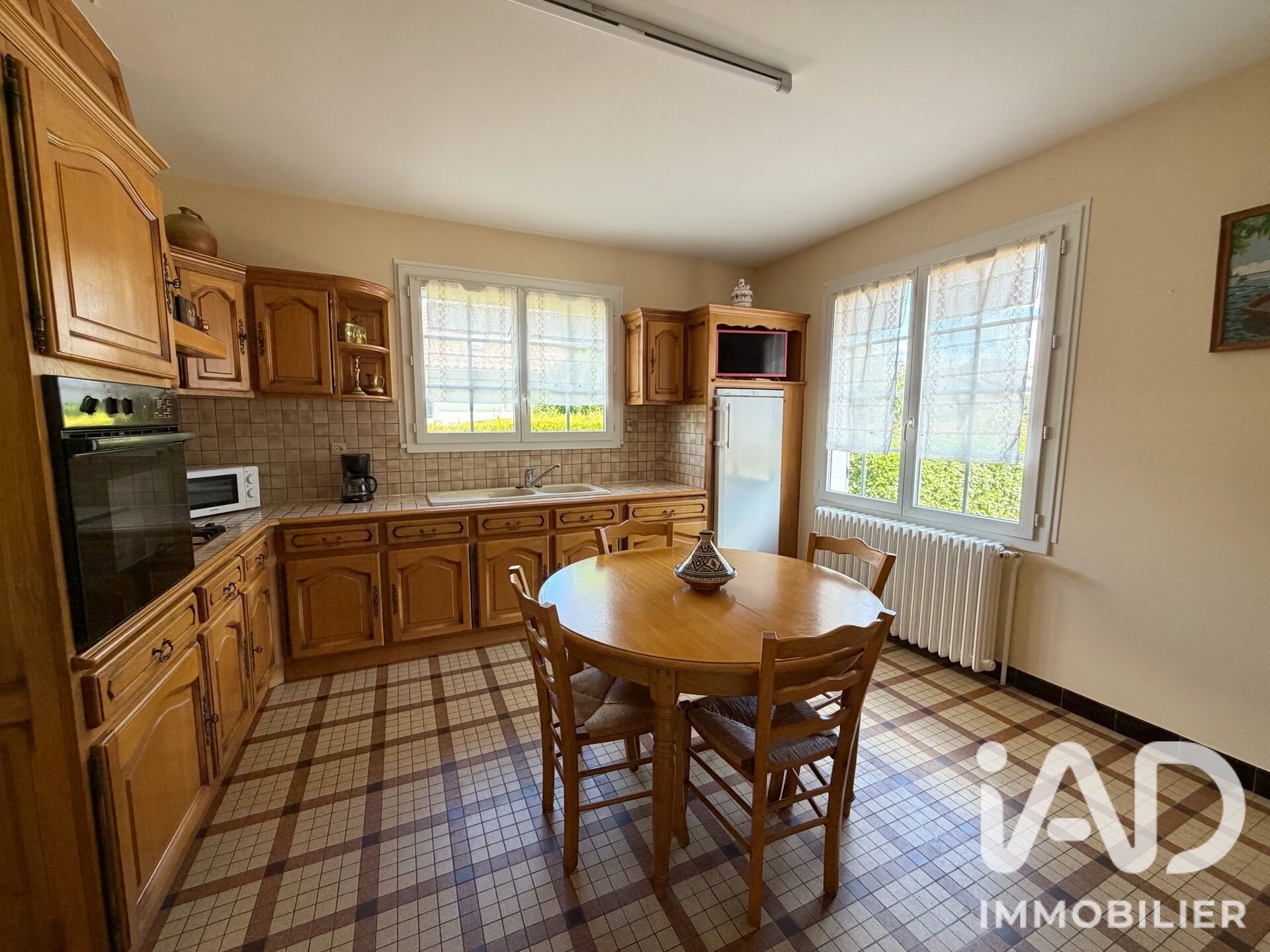 Maison à vendre, 131m², Neuville-de-Poitou