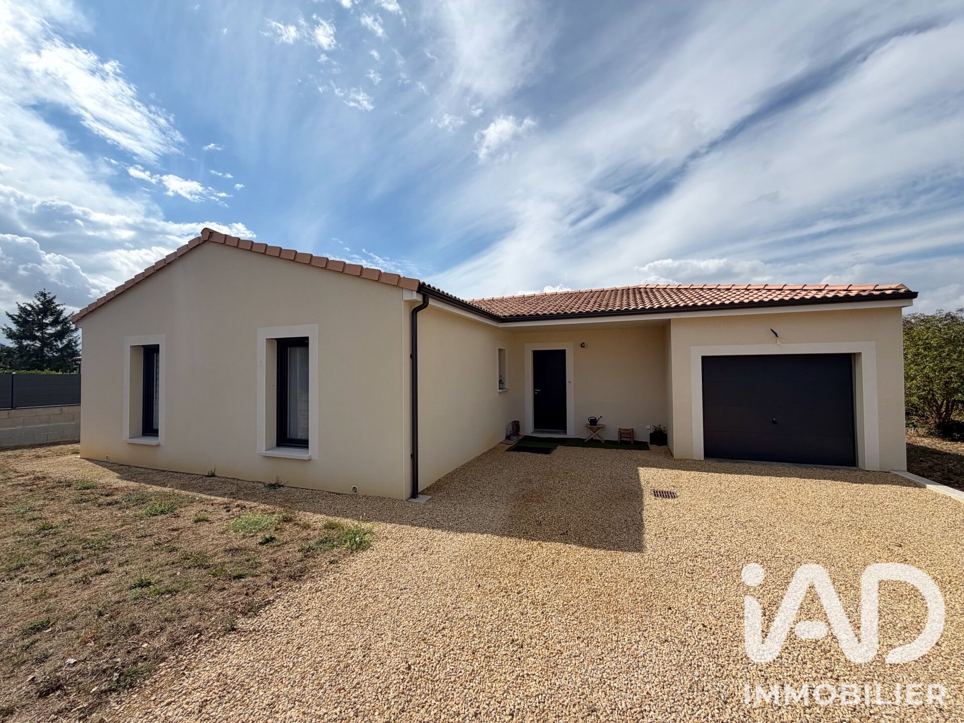 Maison à vendre, 125m², Neuville-de-Poitou