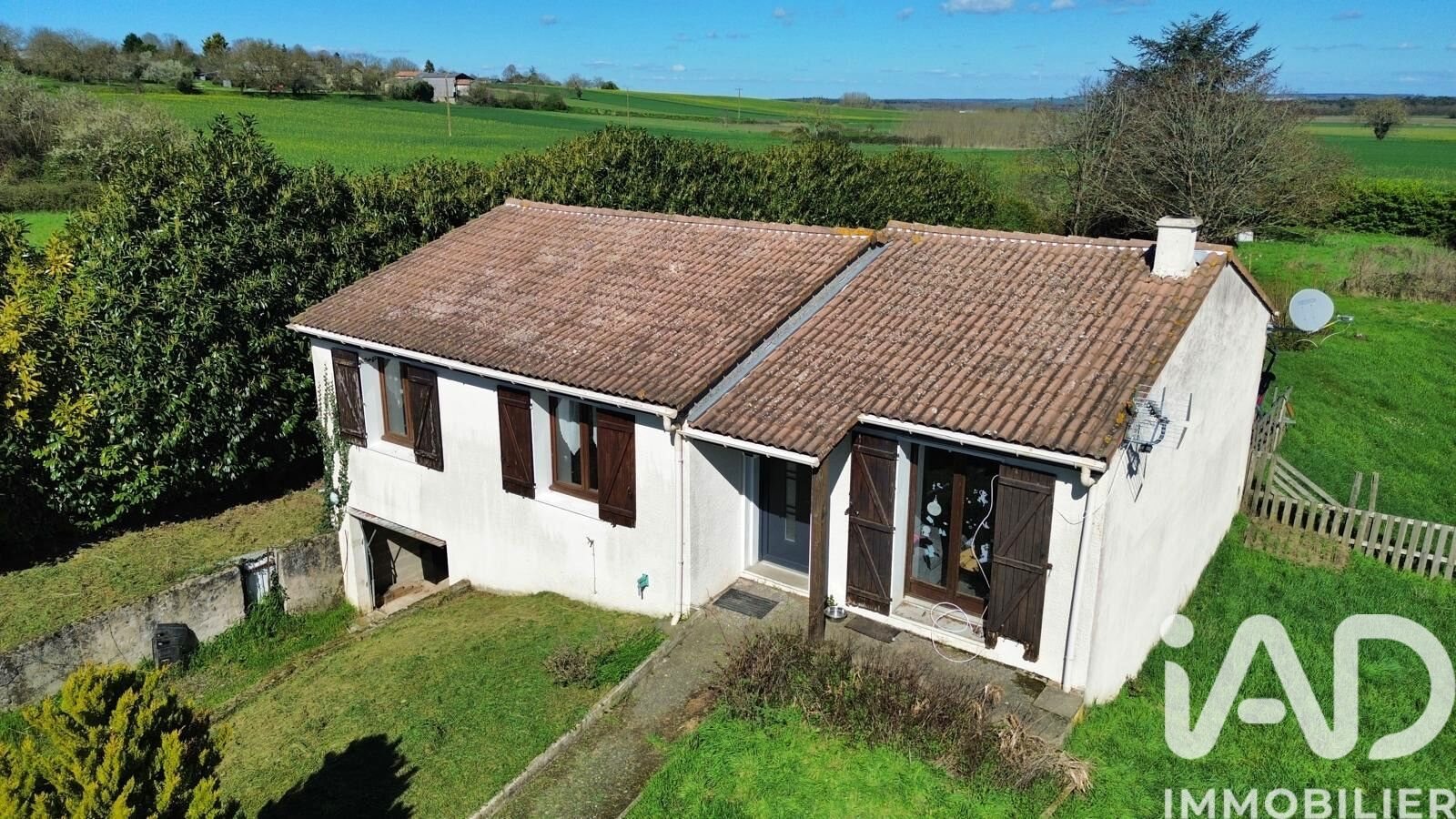 Maison à vendre, 90m², Thurageau