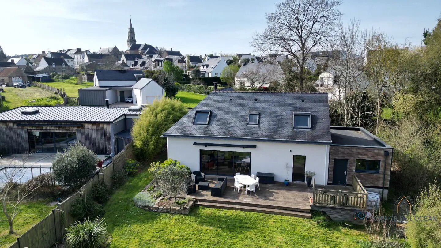 Maison à vendre, 132m², Ploemel