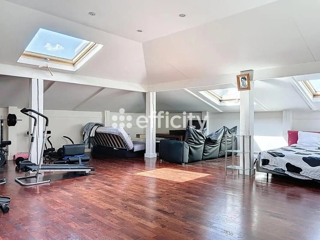 Maison à vendre, 240m², Le Blanc-Mesnil