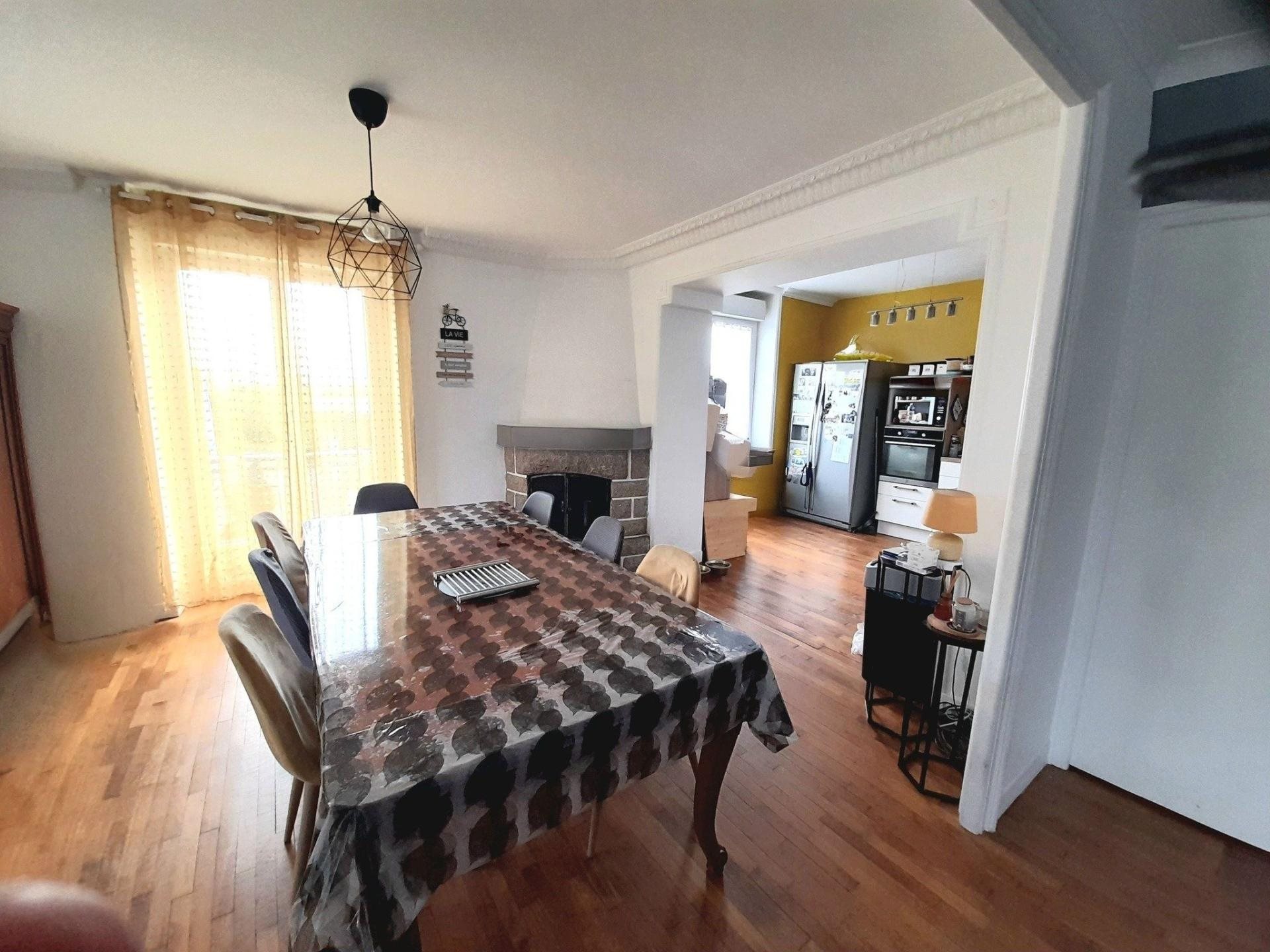 Maison à vendre, 156m², Lécousse