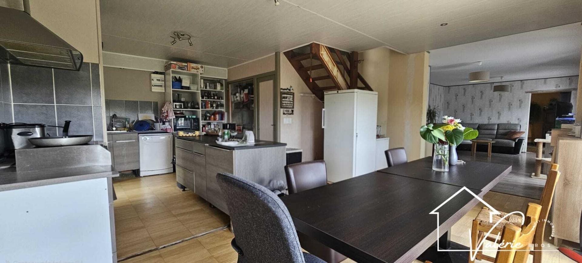 Maison à vendre, 299m², Massiac