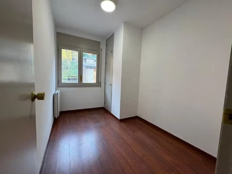 3-bedroom flat for sale in La Massana · 3 of 57