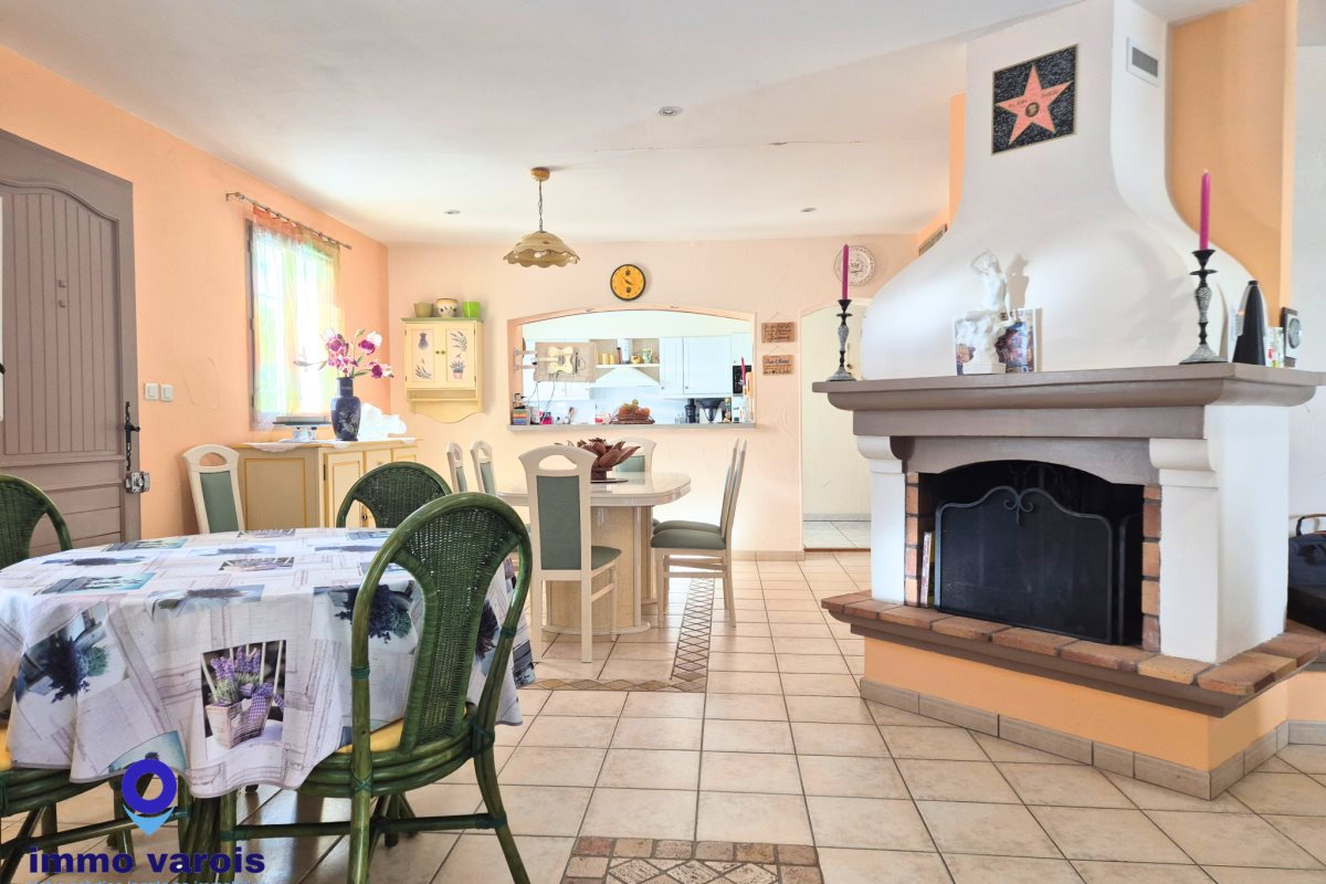Maison à vendre, 138m², Pignans