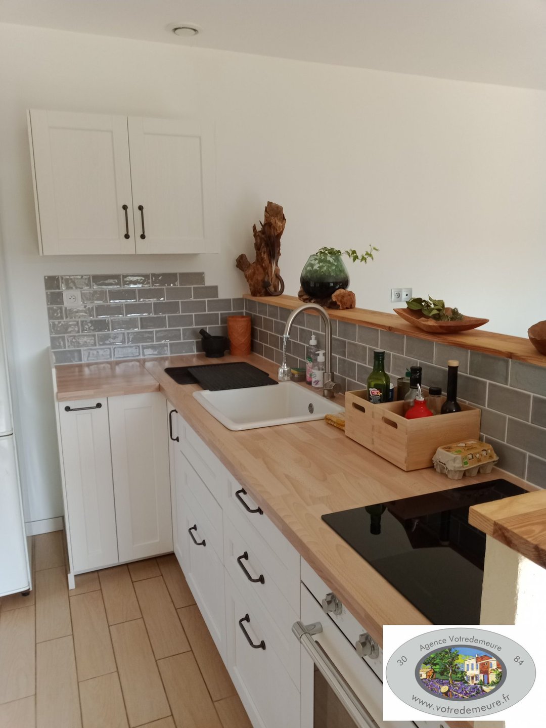 Maison à vendre, 4m², Montclus