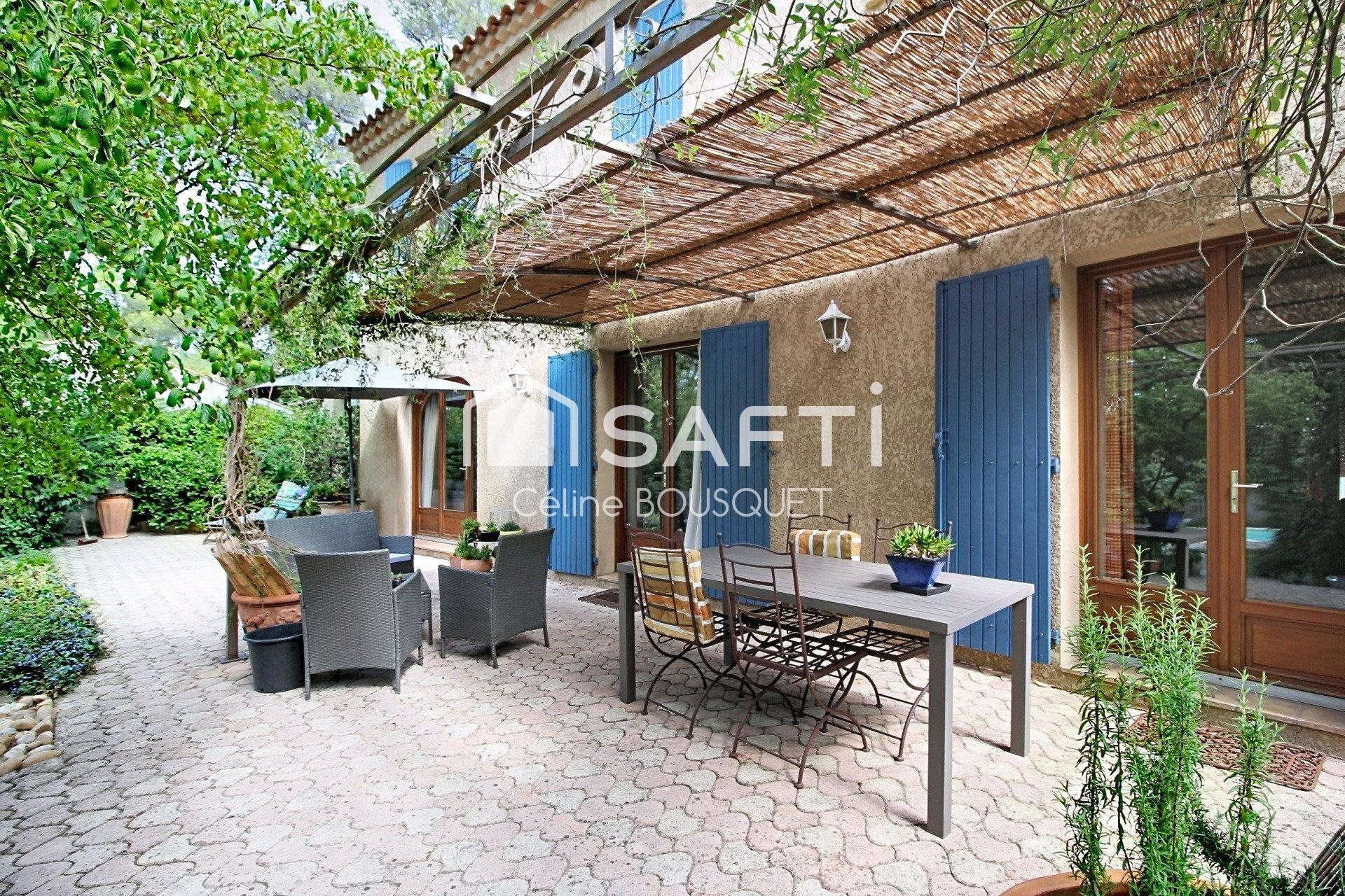 Maison à vendre, 183m², Nîmes