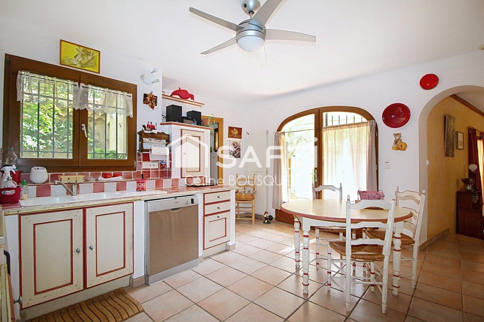 Maison à vendre, 183m², Nîmes