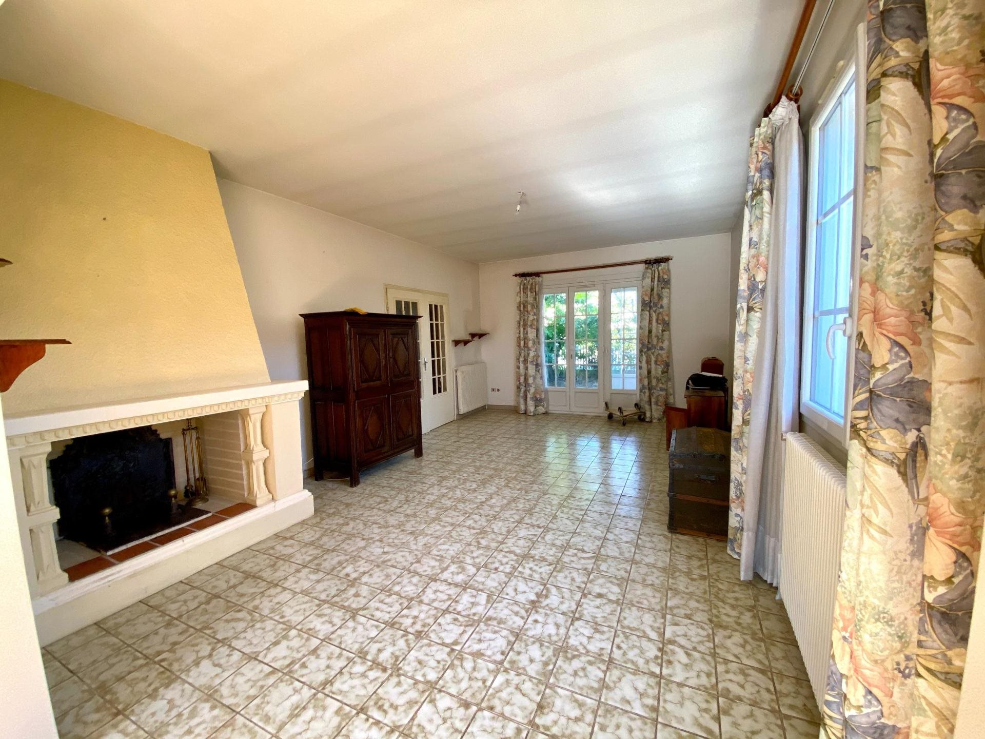Maison à vendre, 127m², Bias